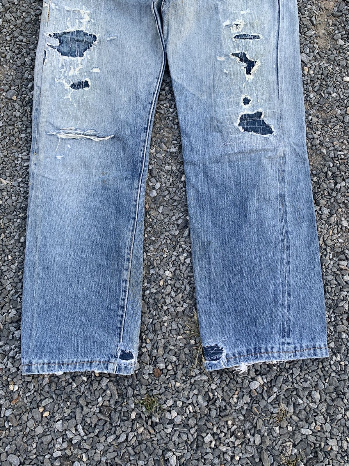 Levi's Vintage Clothing VINTAGE LEVI'S 501 BIG E #555 SELVEDGE DISTRESSED DENIM Size US 30 / EU 46 - 6 Thumbnail
