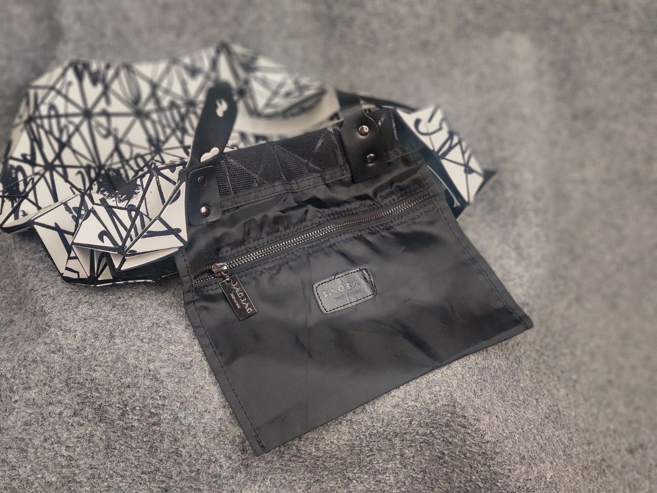 Issey Miyake Issey Miyake Bao Bao Japan Curtis Krig Tote Bag Black Art Size ONE SIZE - 16 Thumbnail