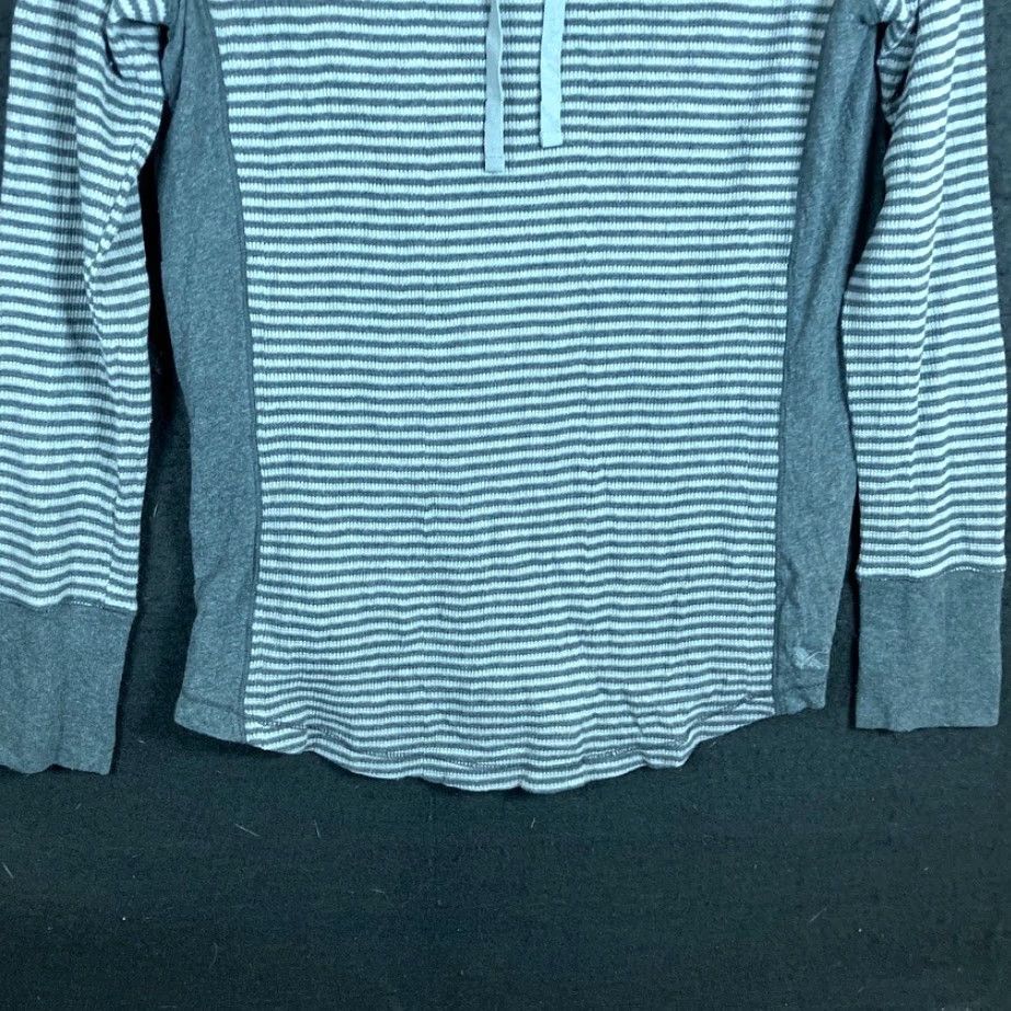 Eddie Bauer VINTAGE Eddie Bauer Womens Sweatshirt Gray White Striped Outdoor Cowl Neck Thermal L Size L / US 10 / IT 46 - 3 Thumbnail