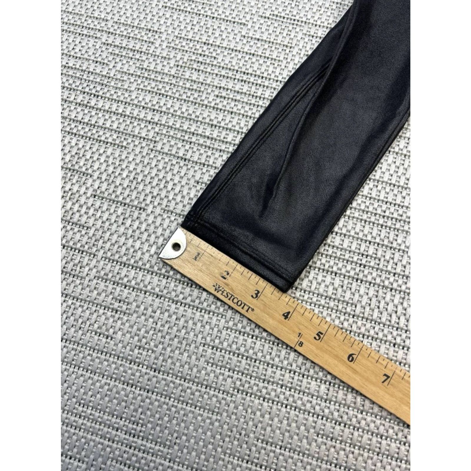 Spanx Spanx Leggings Women S Black Nylon Spandex Stretch Low Rise Athletic Inseam 26 in Bodycon Casual Athleisure Classic Vintage No (adjust if needed) Size 28" / US 6 / IT 42 - 4 Thumbnail