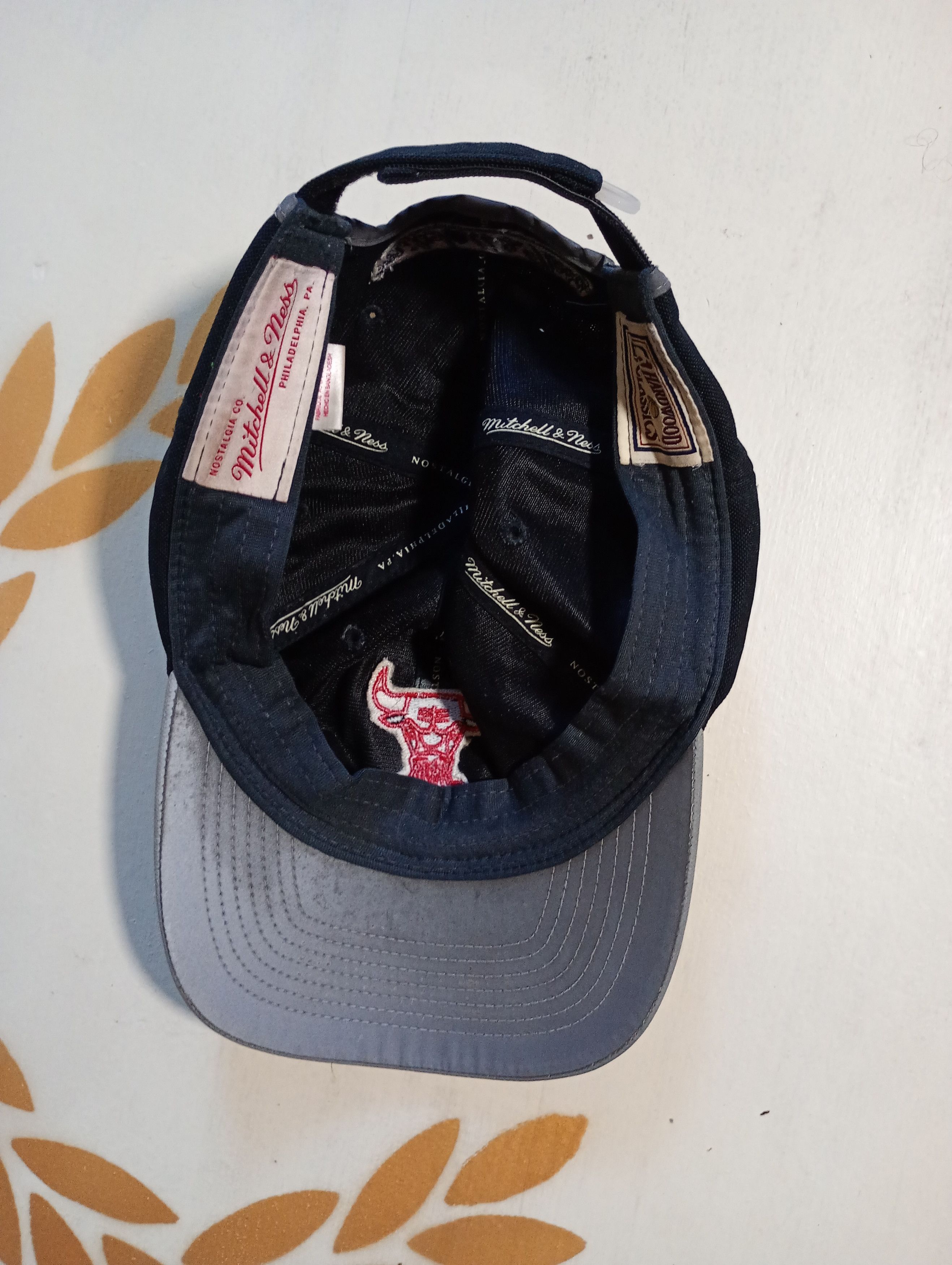 Mitchell & Ness Mitchell & Ness Chicago Bulls Baseball Cap Vintage Size ONE SIZE - 7 Thumbnail