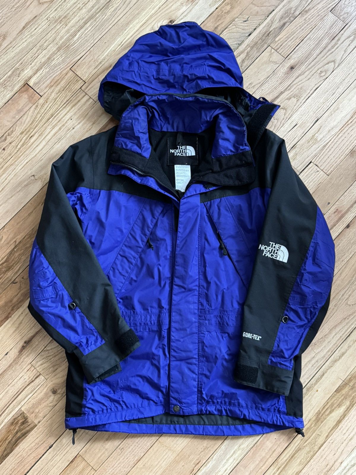 The North Face The North Face Gore-Tex Jacket Rare Aztec Blue Size US S / EU 44-46 / 1 - 1 Thumbnail