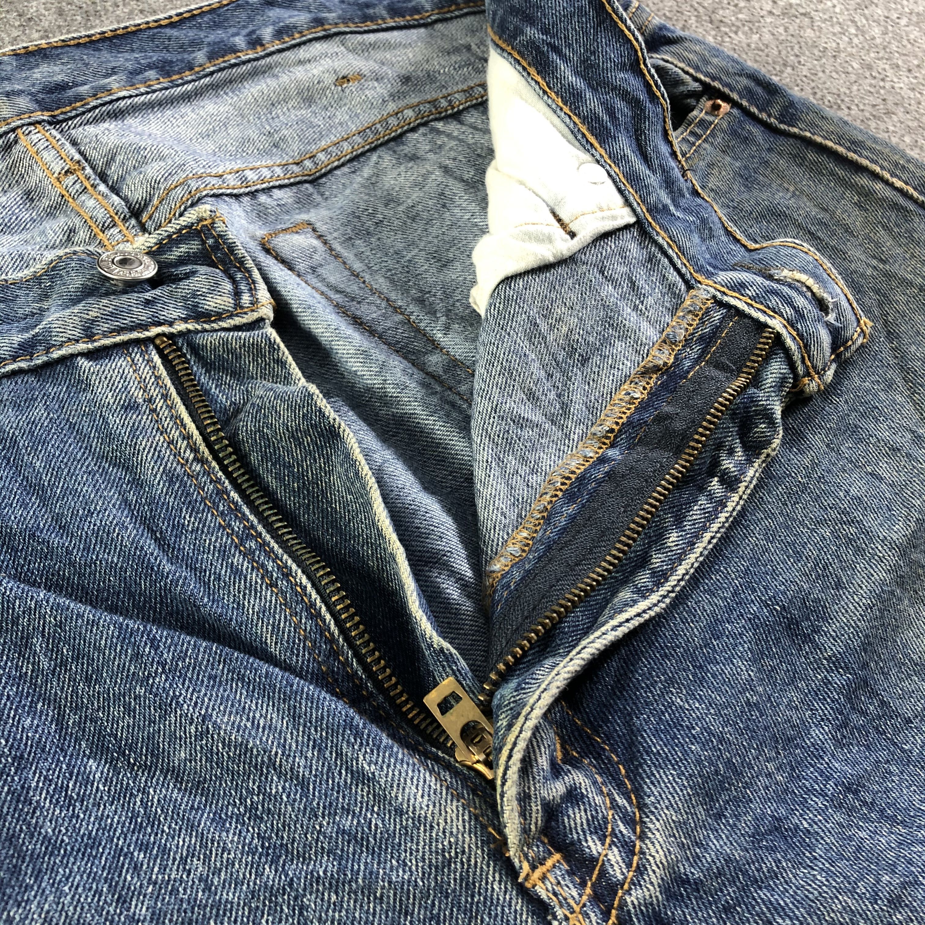 Levi's Vintage Blue Wash Levis 516 Jeans-J4249 Size US 39 - 8 Thumbnail