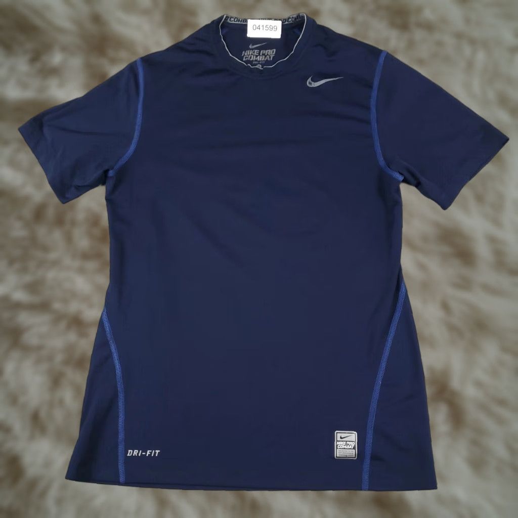 Nike Nike T Shirt Mens Small Navy Blue Pro Combat Swoosh Work Out Short Sleeve * Size US S / EU 44-46 / 1 - 1 Thumbnail