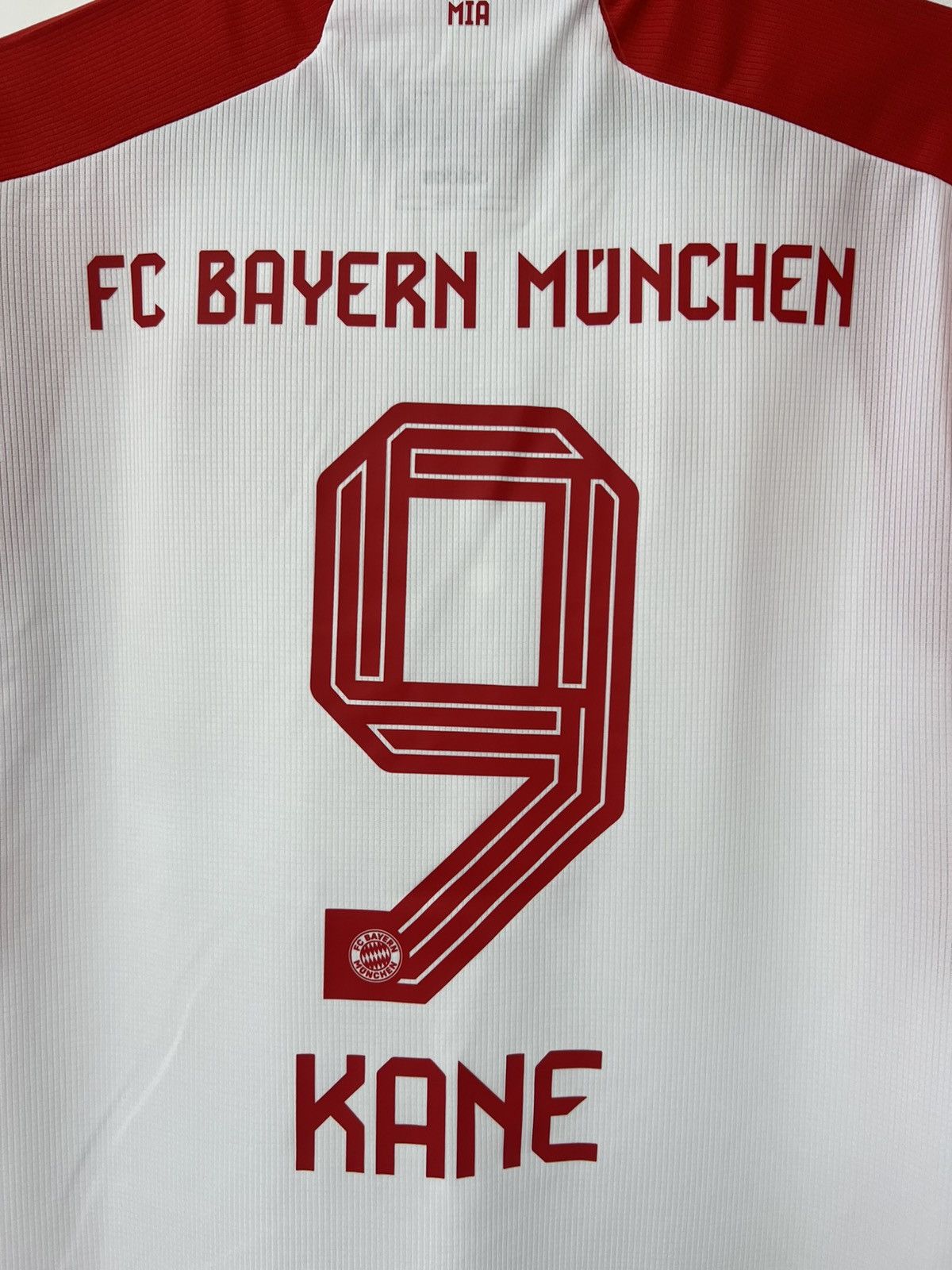 Vintage Bayern Munich Kane #9 Jersey Adidas Trikot Shirt Rare sz XL Size US XL / EU 56 / 4 - 10 Thumbnail