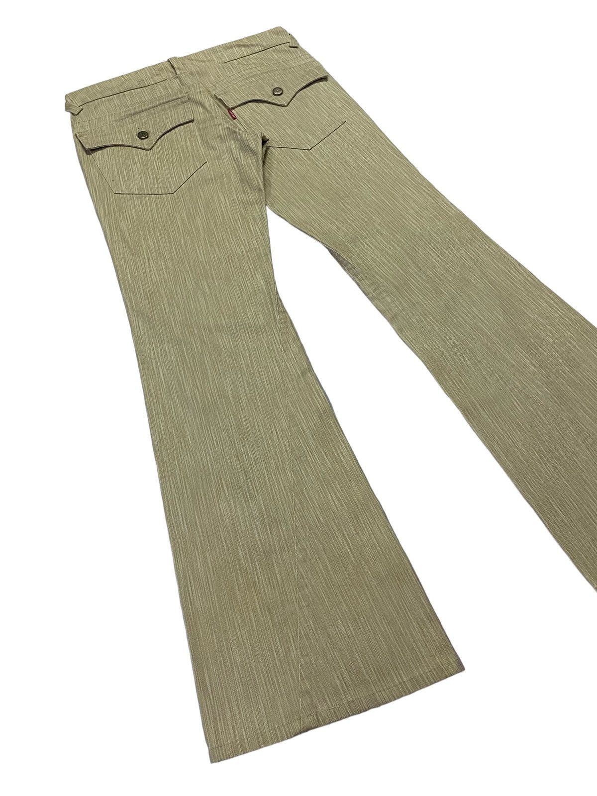 Tornado Mart 💃Tornado Mart Flare Embossed Stripes Spiral Cut Jeans Size US 32 / EU 48 - 23 Thumbnail