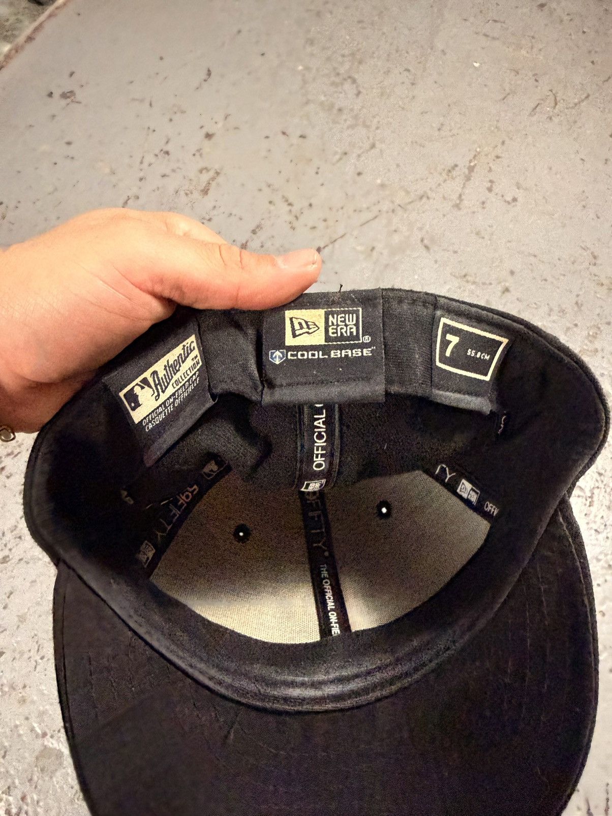 New Era Black Pirates Fitted Hat Size 7 Size ONE SIZE - 5 Thumbnail