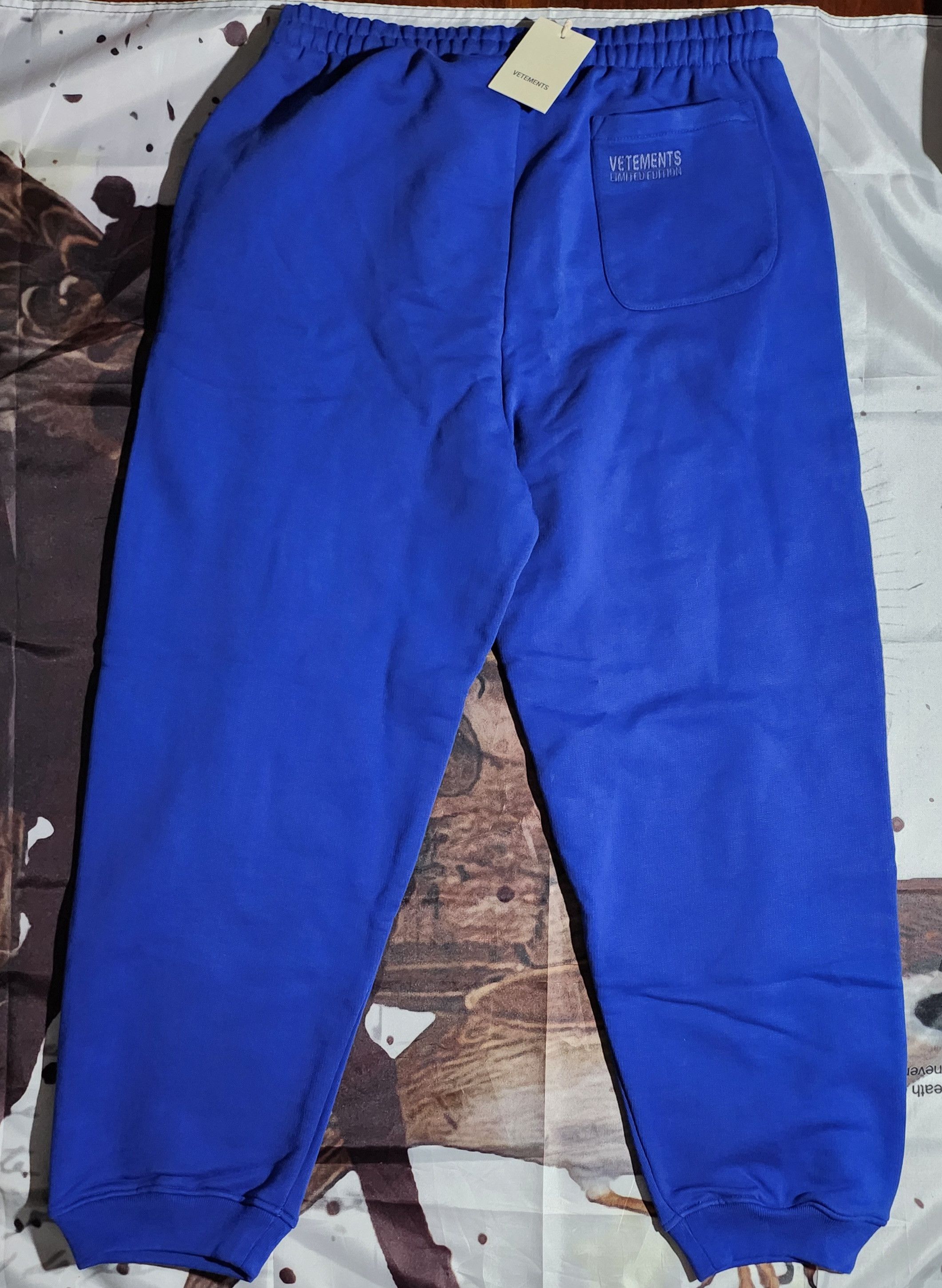 Vetements Vetements Tape Logo Joggers Size US 36 / EU 52 - 2 Thumbnail