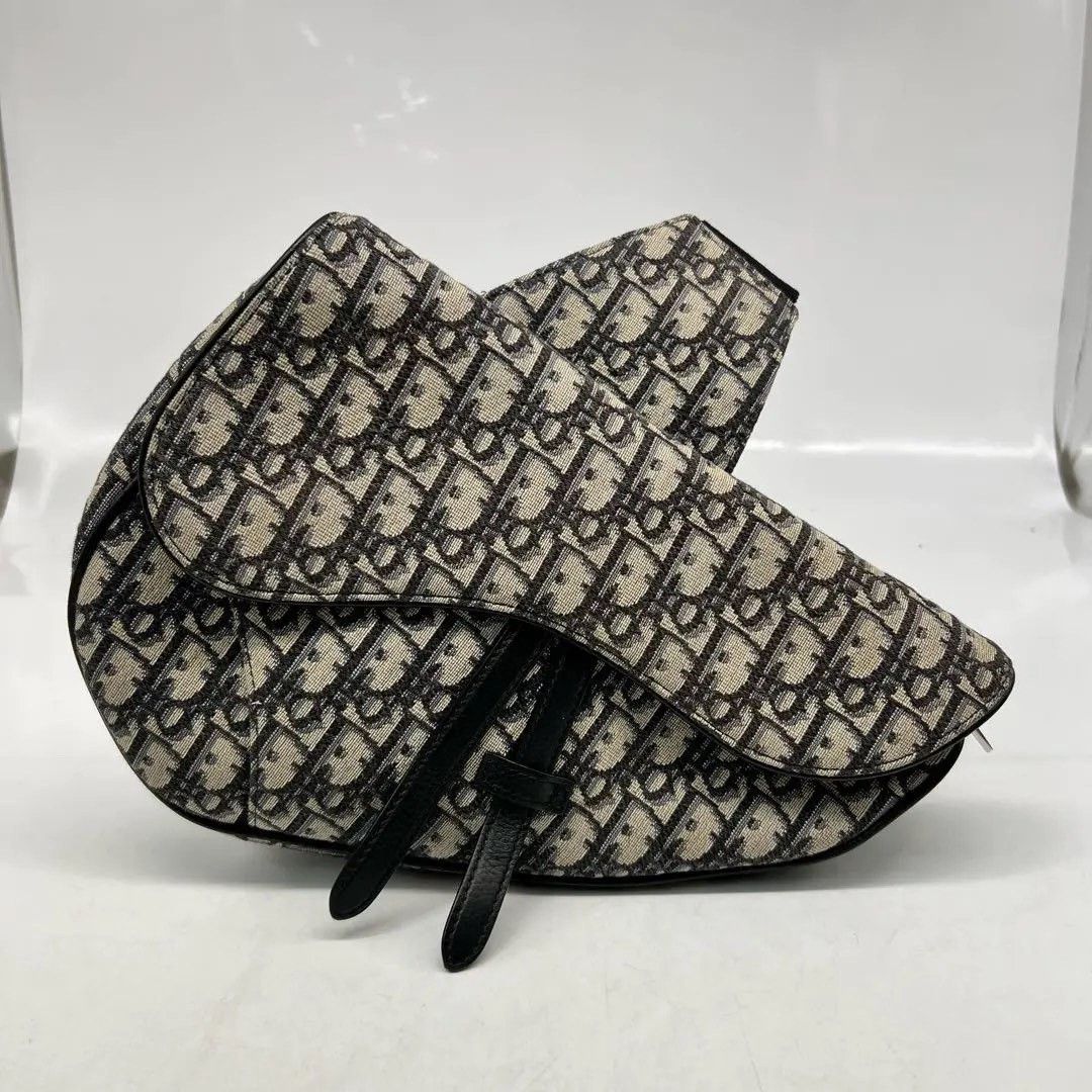Dior Pre-loved Bag Very good condition Size ONE SIZE - 1 Thumbnail