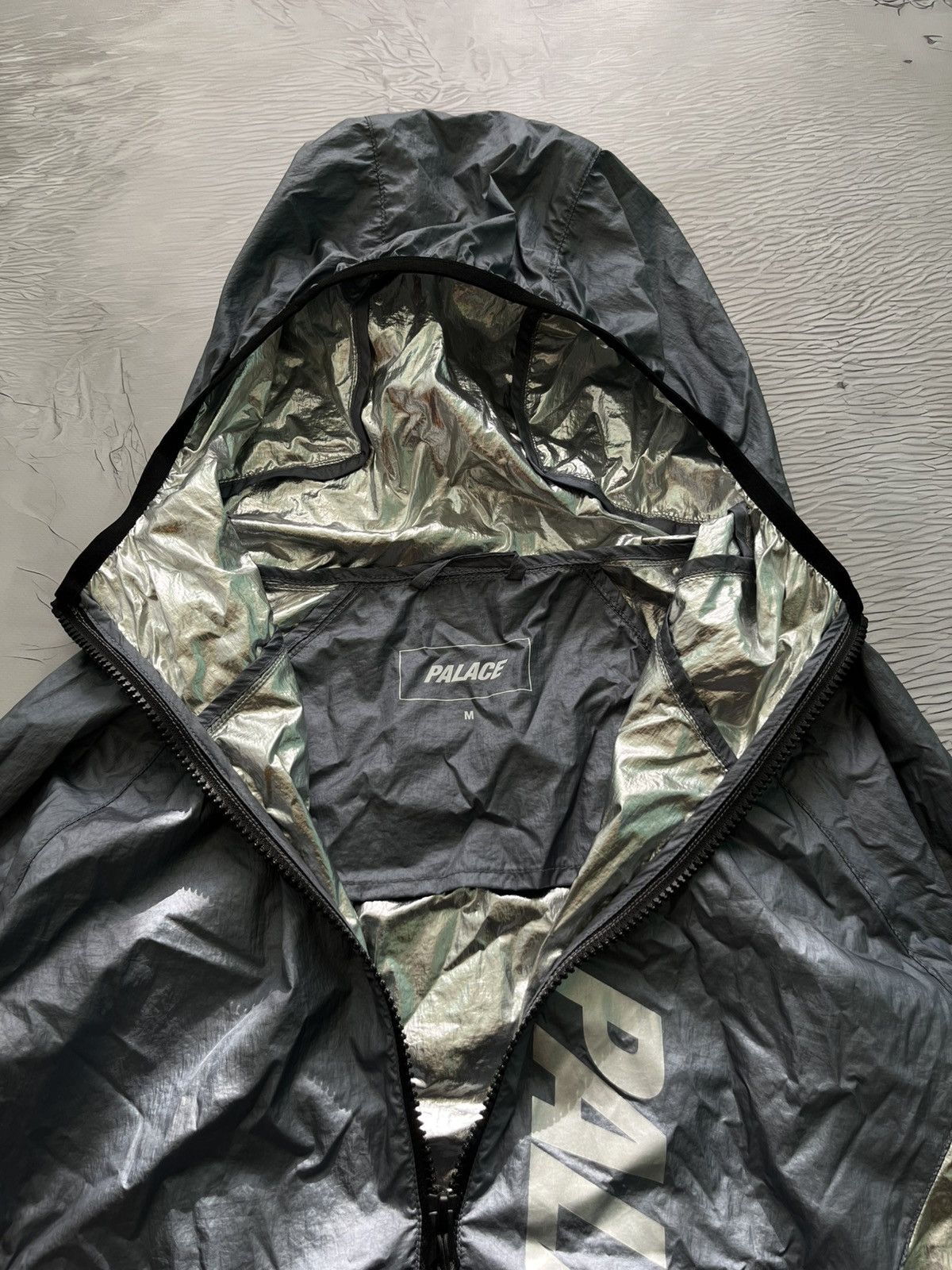 Palace 2019 Palace Skateboards Foil Jacket Nylon Light Streetwear Size US M / EU 48-50 / 2 - 7 Thumbnail