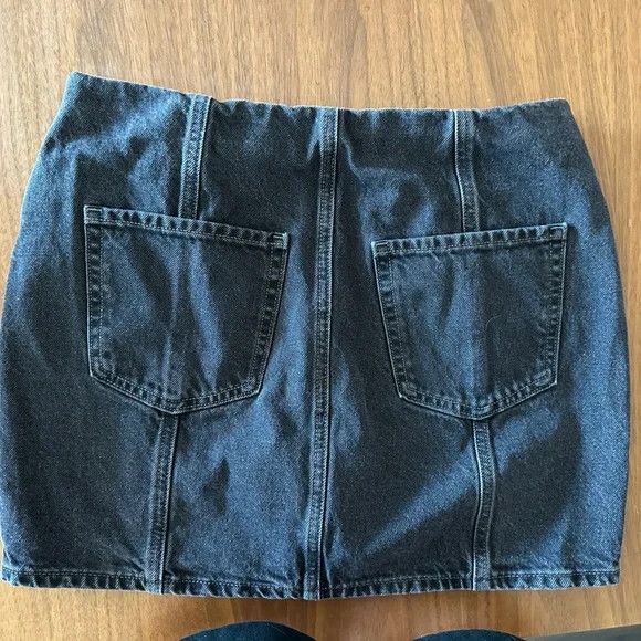 Old Navy Old Navy Black Denim Pencil Skirt Size 27" / US 4 / IT 40 - 2 Thumbnail