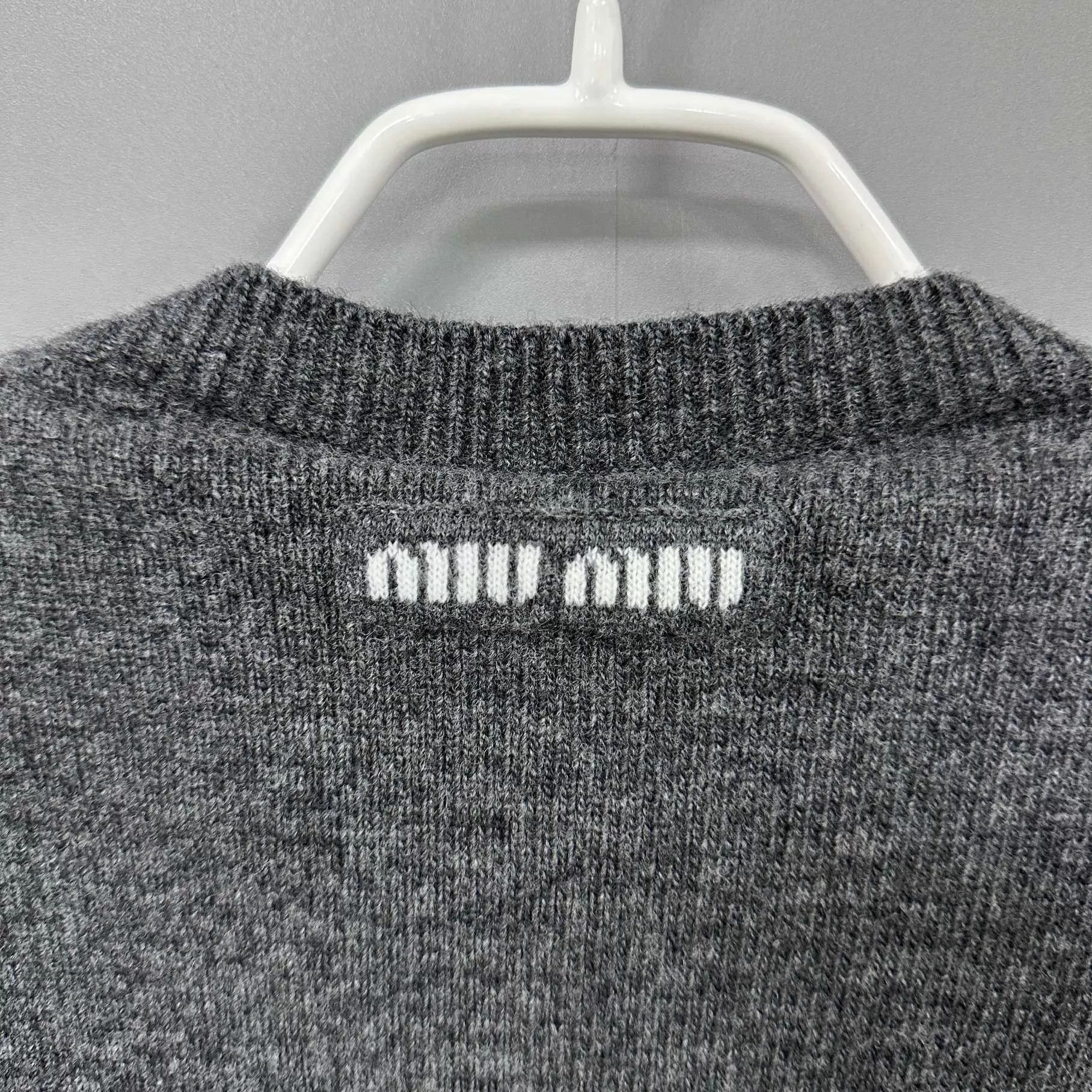 Miu Miu MIUMIU Charcoal Gray Back Logo Cardigan Size 36 Size XS / US 0-2 / IT 36-38 - 7 Thumbnail