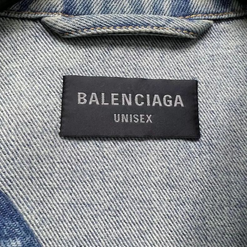 Balenciaga Balenciaga Denim Jacket with All-Over Printed Bullet Scree Size US XS / EU 42 / 0 - 4 Thumbnail