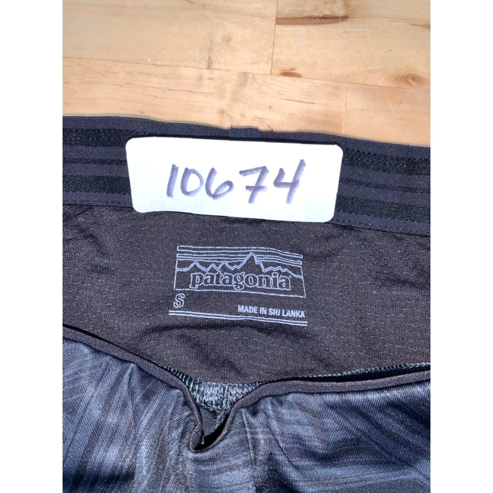 Patagonia Patagonia Capri Leggings Womens S Dark Blue Activewear Endless Run Capris Size 28" / US 6 / IT 42 - 2 Thumbnail