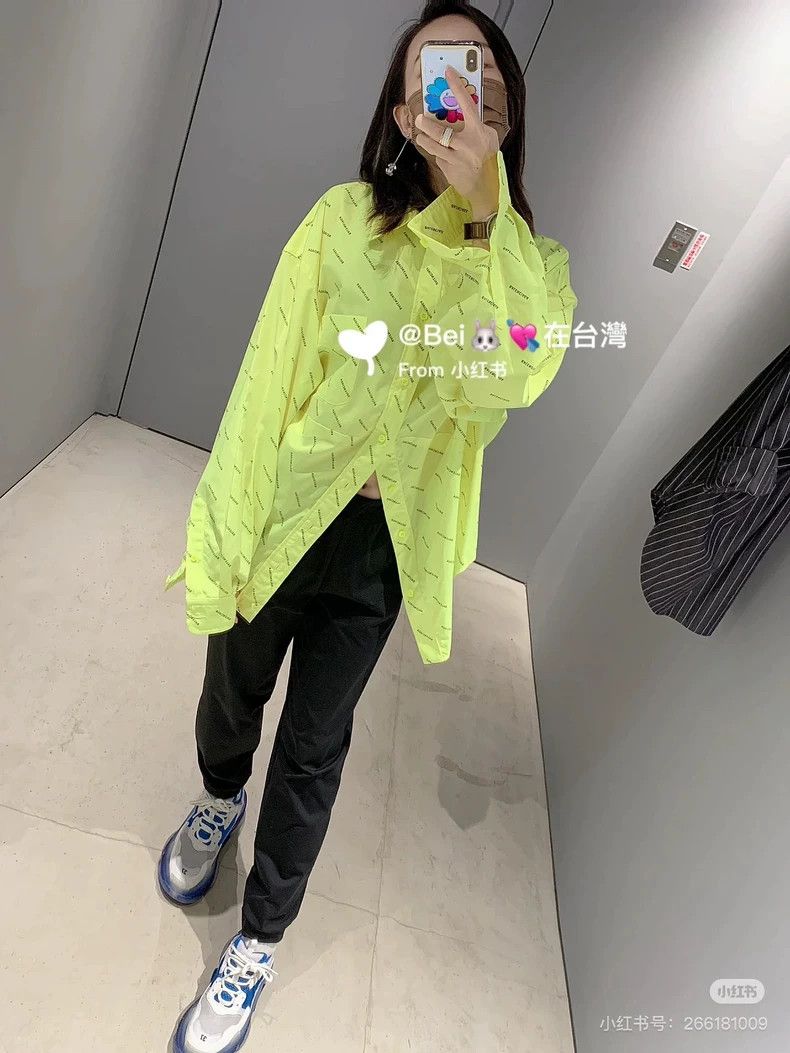 Balenciaga Balenciaga size 34 Fluorescent Yellow Full Print Shirt 250 Size US M / EU 48-50 / 2 - 8 Thumbnail