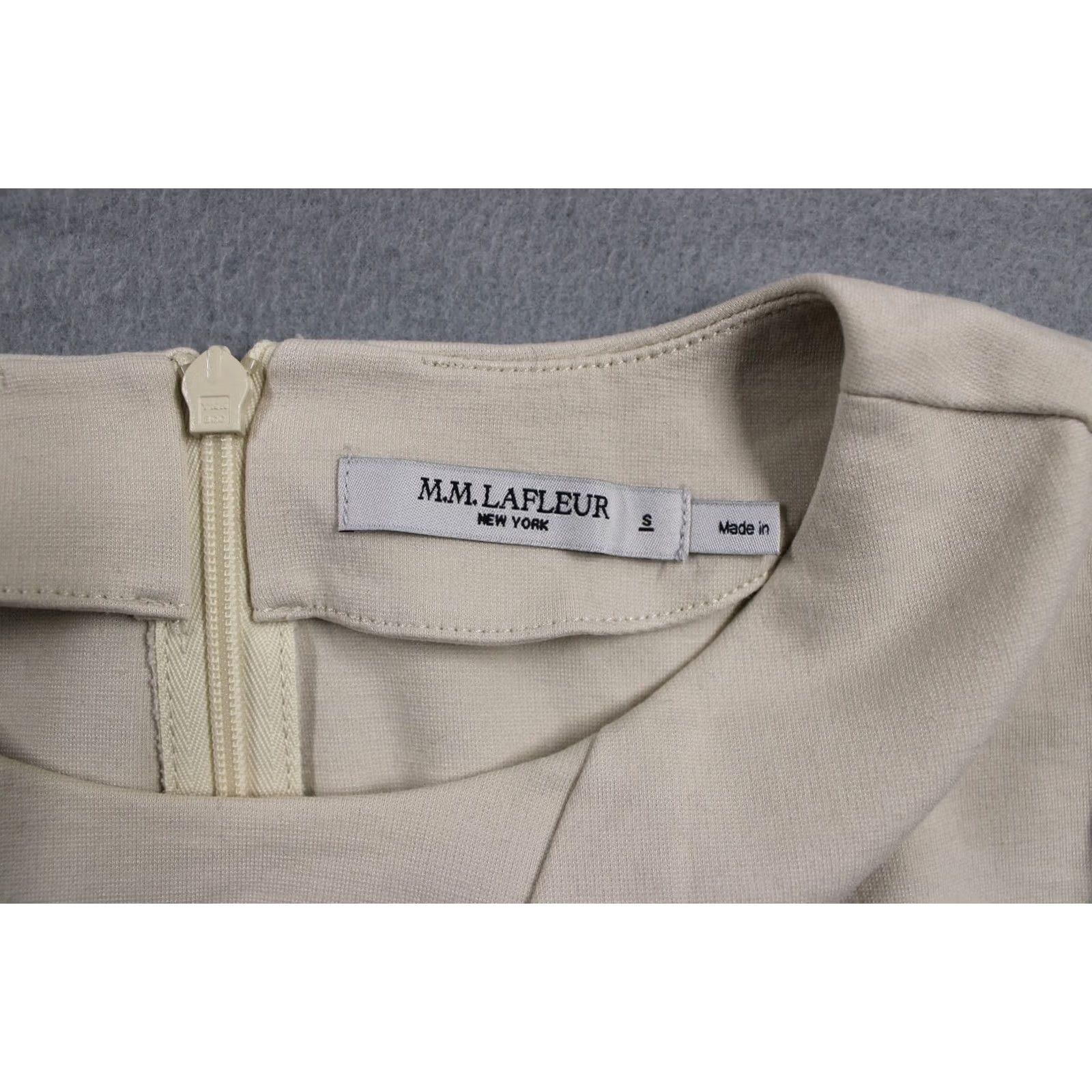 M.M.LaFleur M.M. Lafleur Blouse Womens Small Beige Long Sleeve Fitted Zip Back Work Top Size S / US 4 / IT 40 - 2 Thumbnail