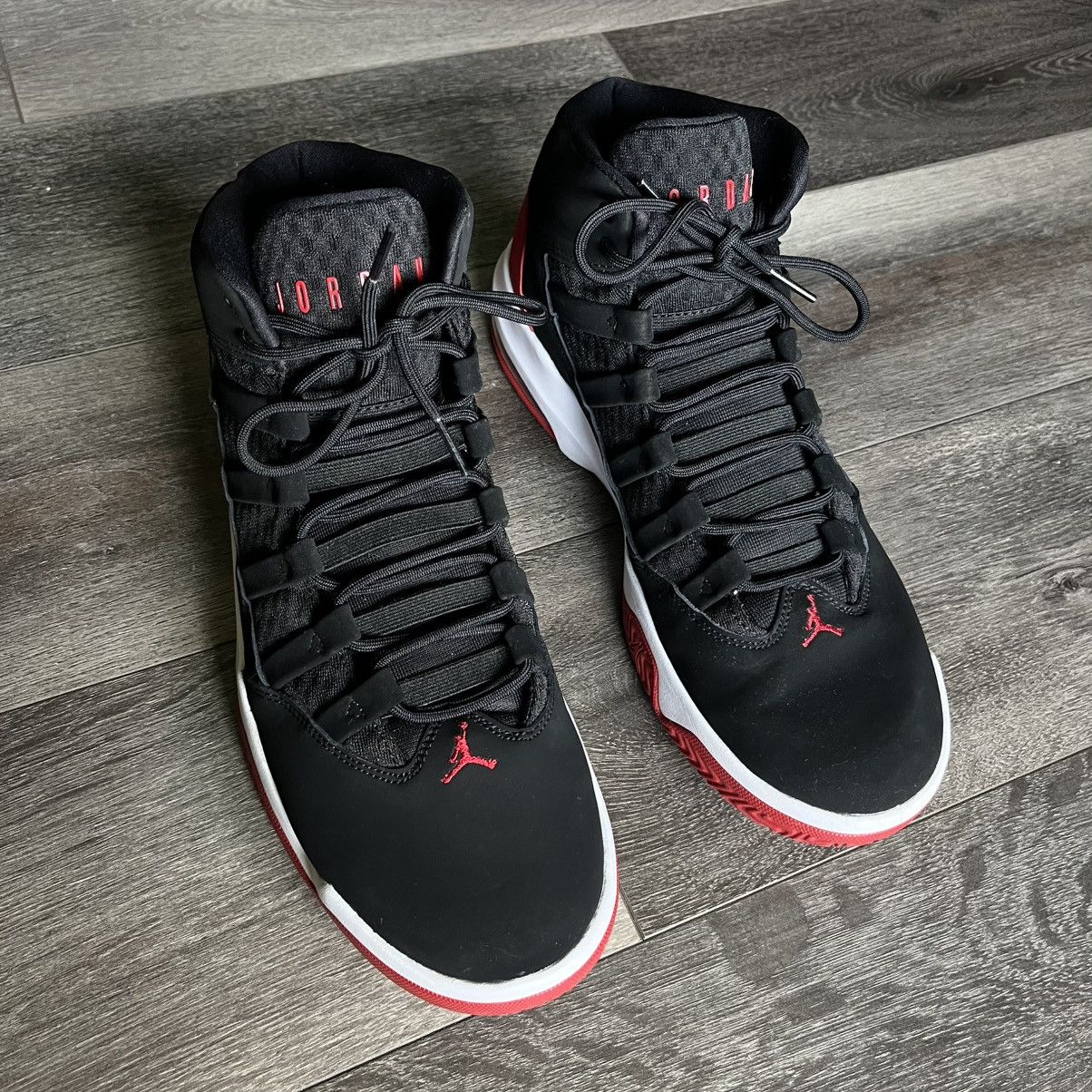 Jordan Brand Jordan Max Aura Black Red Suede Basketball Shoes Size 11.5 Size US 11.5 / EU 44-45 - 1 Thumbnail