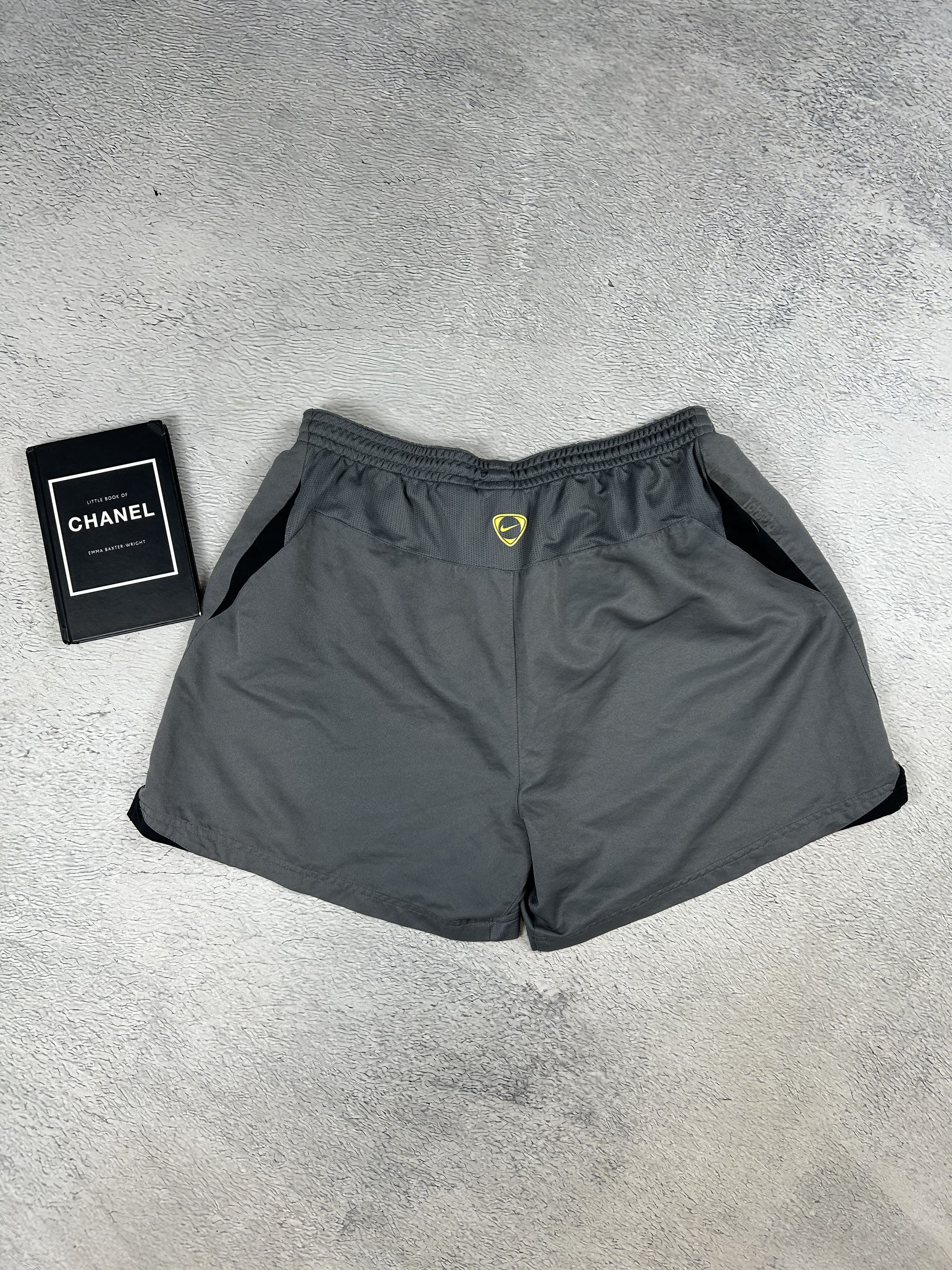 Nike × Nike ACG × Vintage Vintage Nike Nylon shorts Parachute Streetwear Drill Size US 36 / EU 52 - 5 Thumbnail
