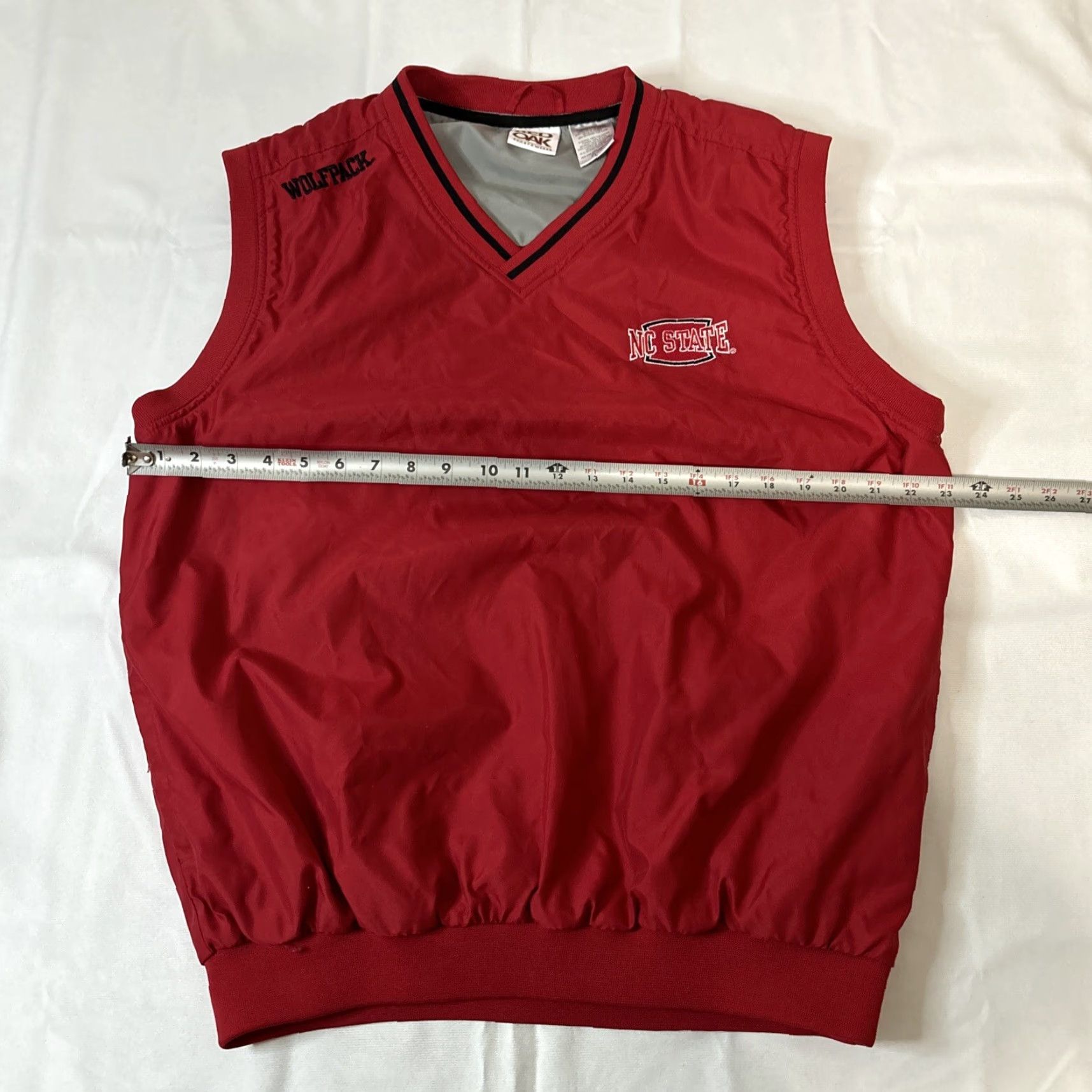 Vintage NC State Wolfpack Red Oak Vest Mens Large Red State Activewear L, Red Oak, Large, Vest, NC State, Mens Size US L / EU 52-54 / 3 - 5 Thumbnail
