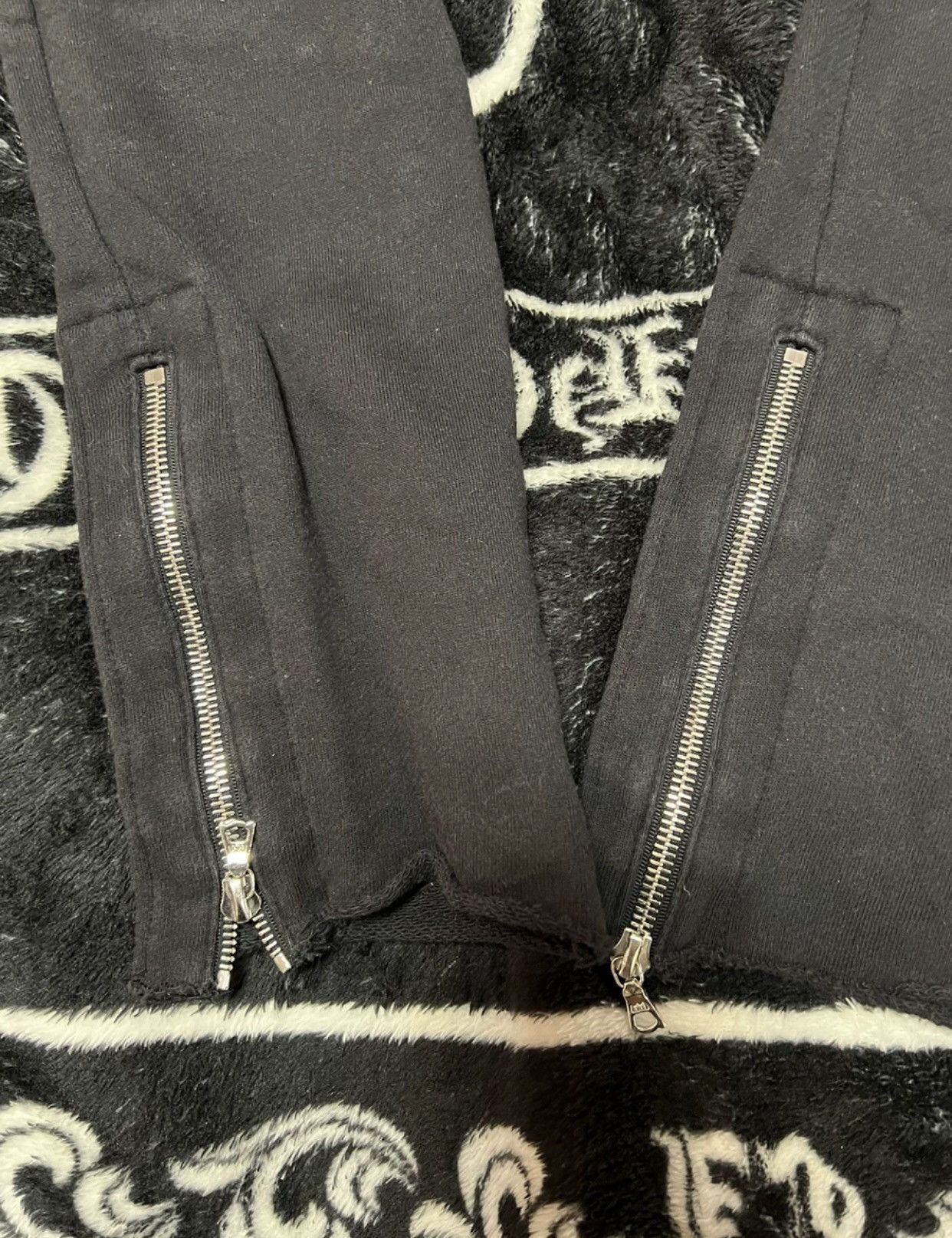 Amiri Amiri erosion destroys sports pants 2412-Nextarrow Size US 36 / EU 52 - 4 Thumbnail