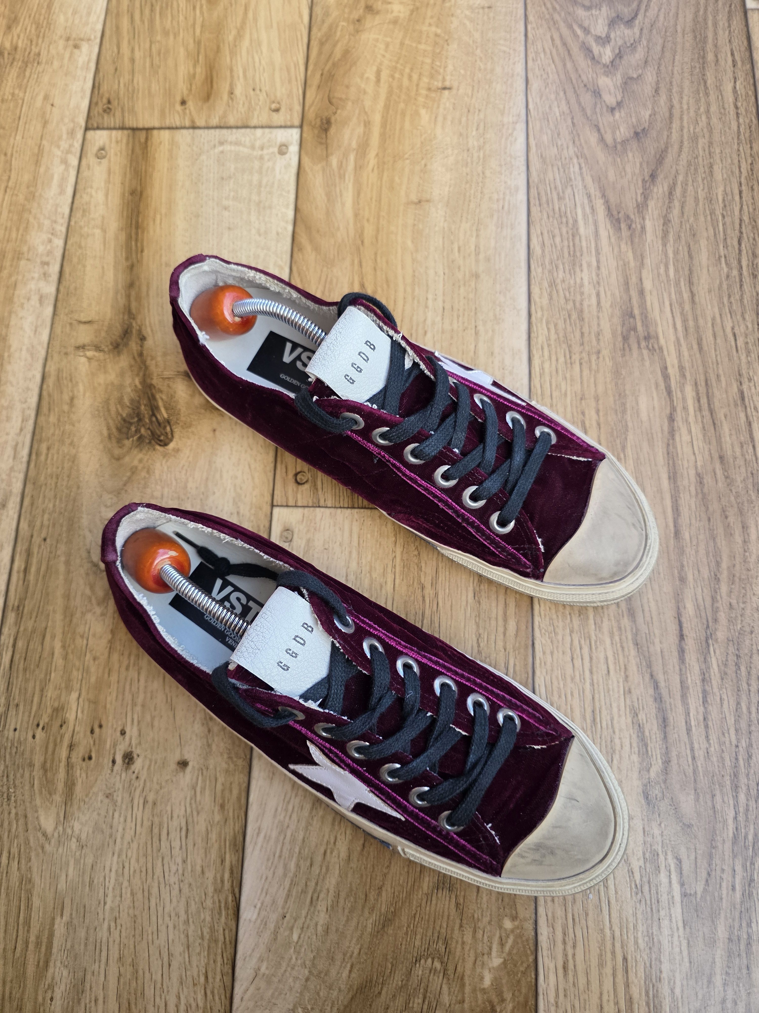 Golden Goose Golden Goose VSTAR 2 Deluxe Brand Size US 10 / IT 40 - 10 Thumbnail