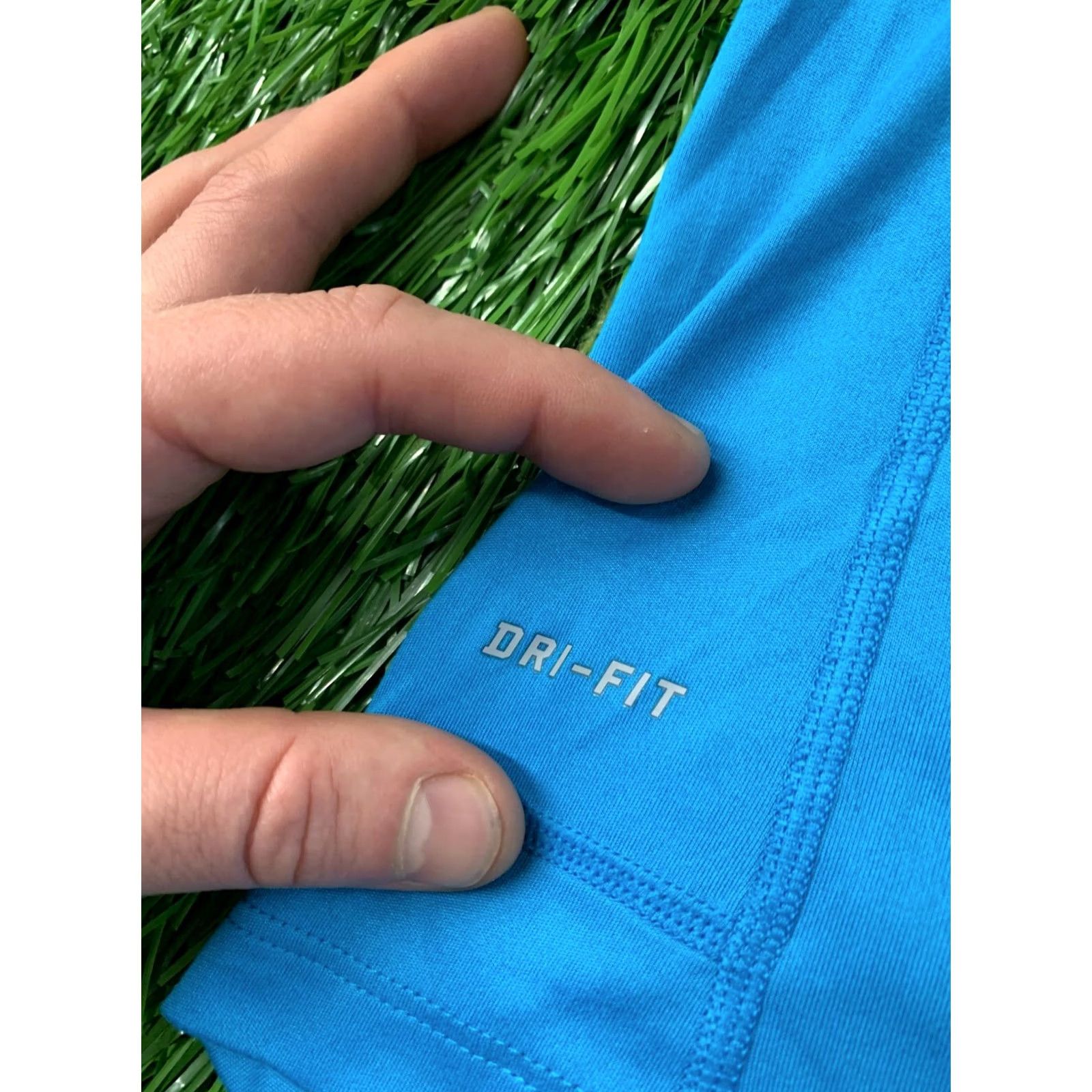 Nike NIKE RUNNING SHIRT Women M Medium Blue 2016 Dri-FIT Training Jersey T-Shirt Nike Run Size M / US 6-8 / IT 42-44 - 4 Thumbnail