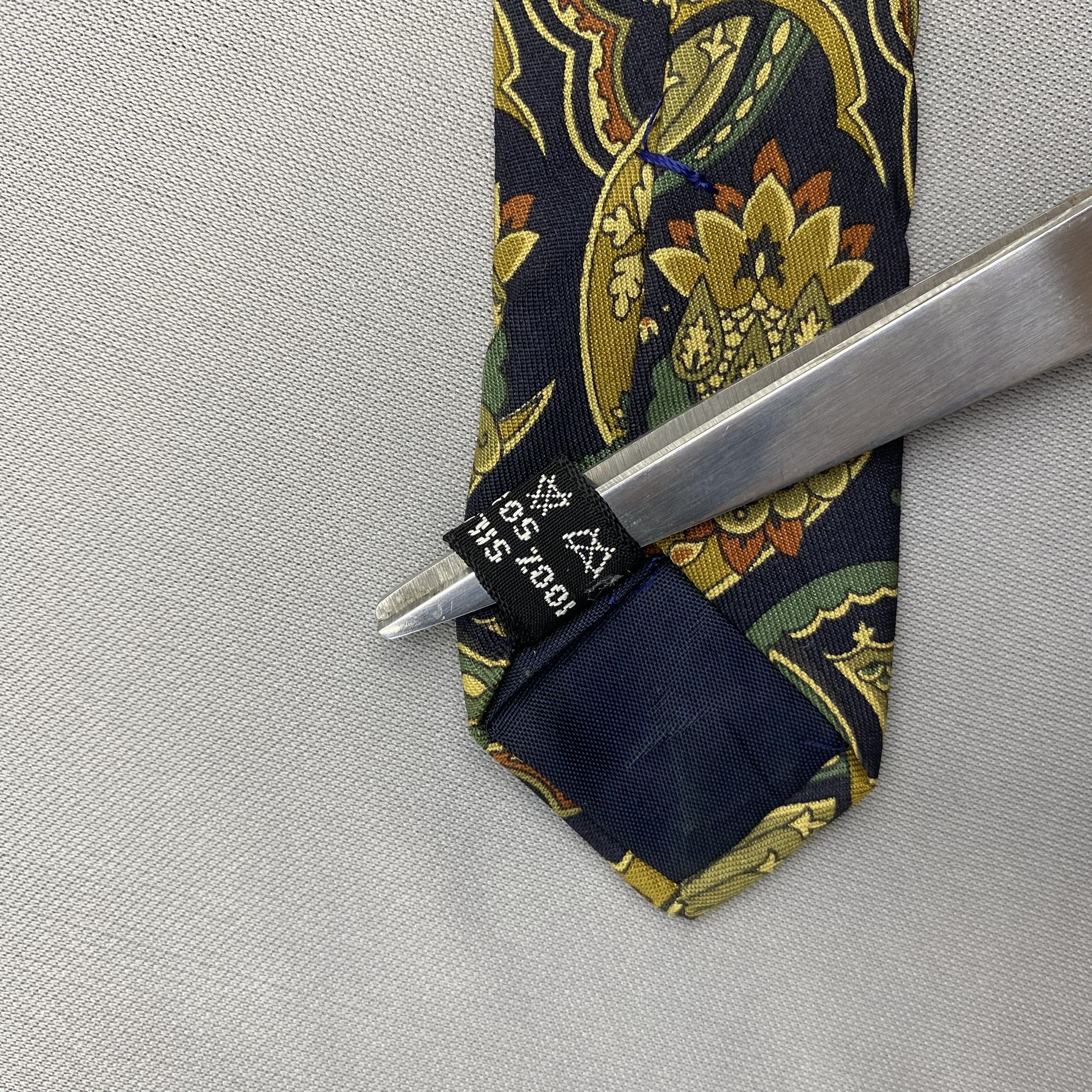 Salvatore Ferragamo Vintage Salvatore Ferragamo SILK Necktie Cravate Pure Silk Size ONE SIZE - 7 Thumbnail