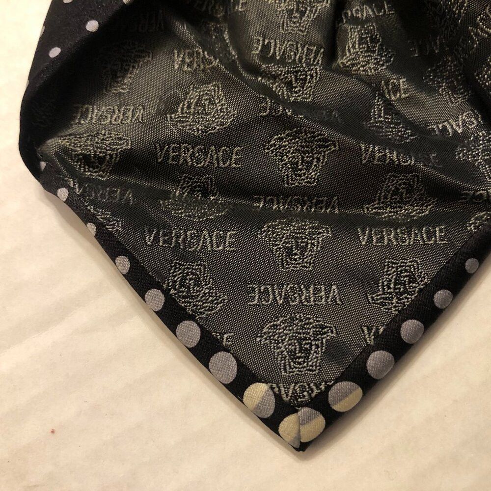 Versace VERSACE MEN'S BLACK 100%SILK TIE 3 3/4" X 60" MADE IN ITALY Size ONE SIZE - 8 Thumbnail