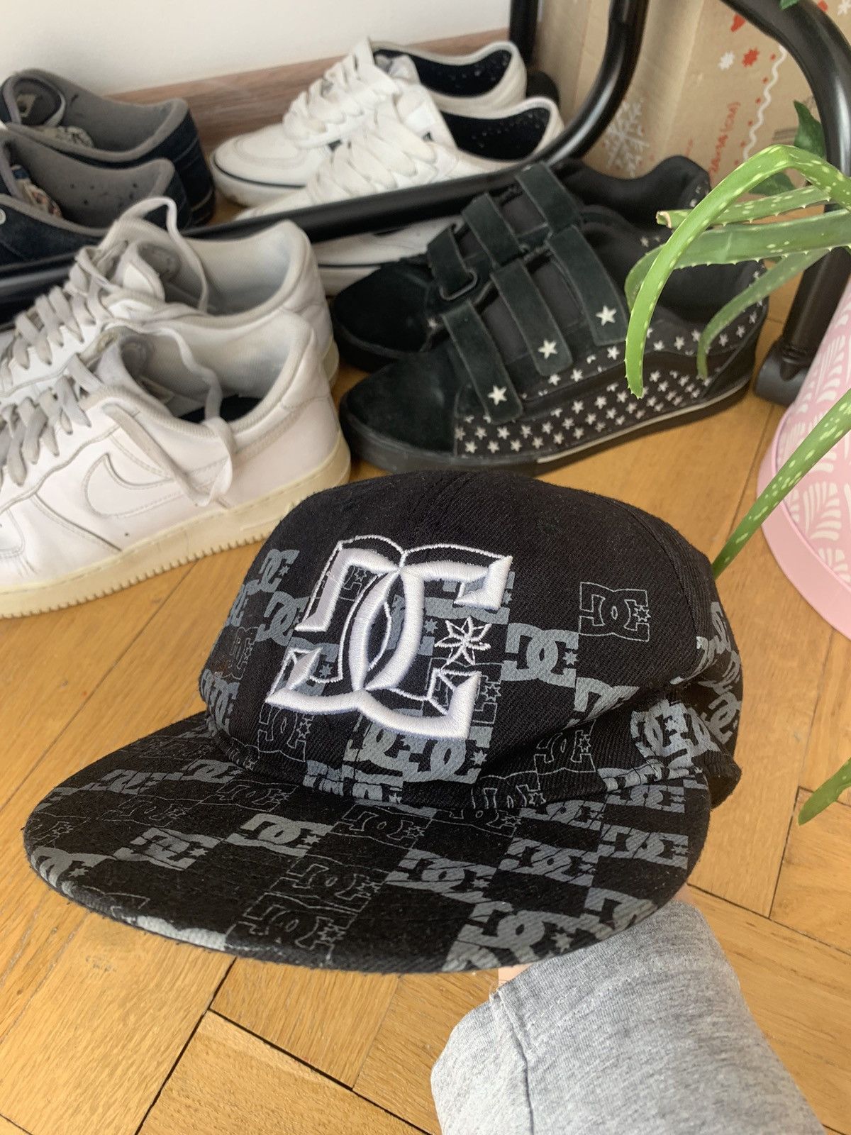 Vintage Dc Shoes fitted cap. Size ONE SIZE - 1 Thumbnail