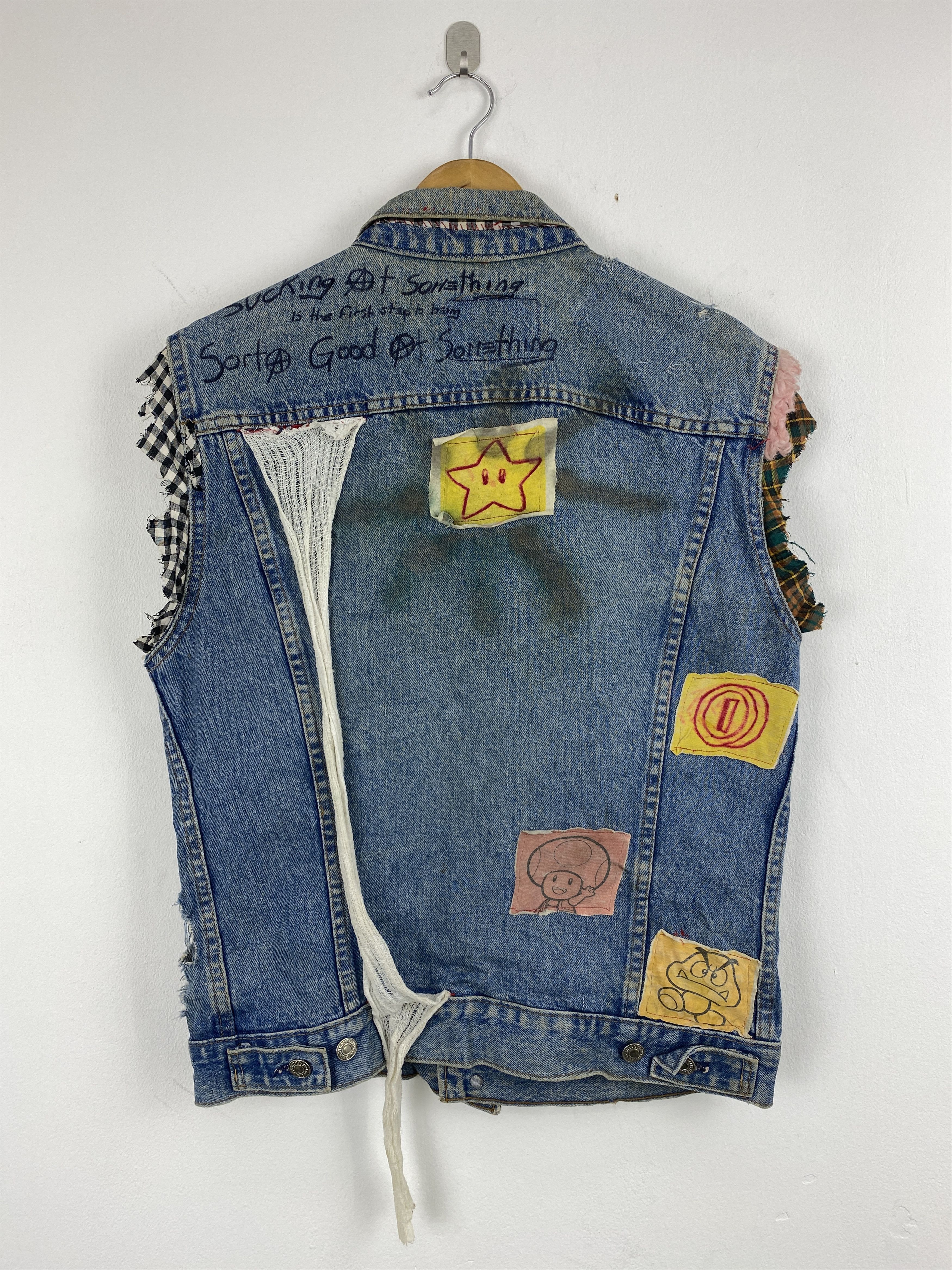 Levi's Vintage 90s Levis Sleeveless Jeans Vest J2009 Size US M / EU 48-50 / 2 - 14 Thumbnail