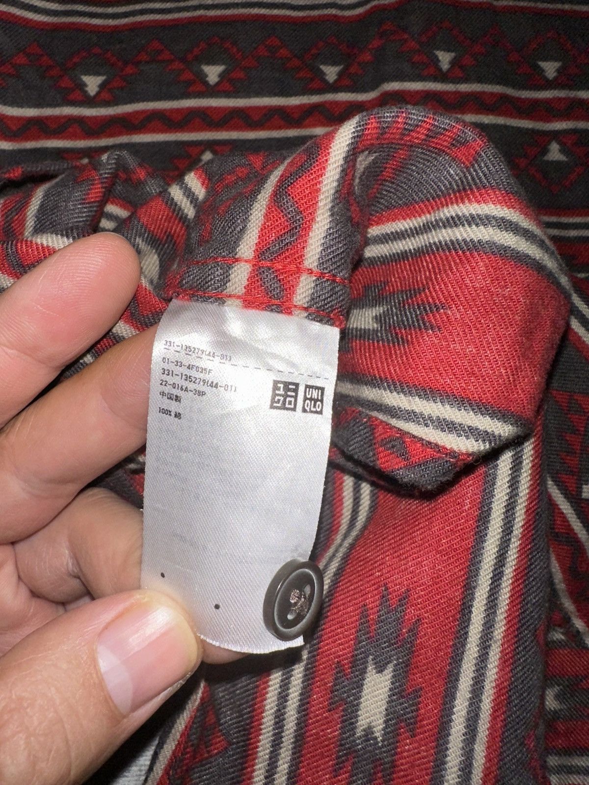 Uniqlo Uniqlo Navajo Shirt Size US L / EU 52-54 / 3 - 6 Thumbnail