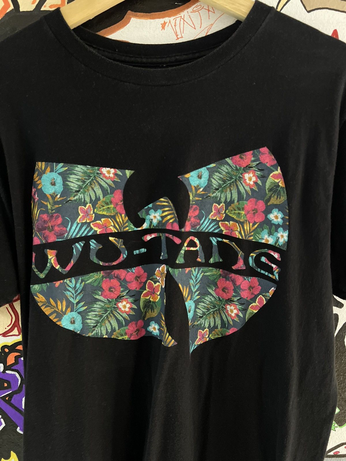 Wu-Tang Clan Wu-Tang Flower Logo Size US M / EU 48-50 / 2 - 2 Thumbnail