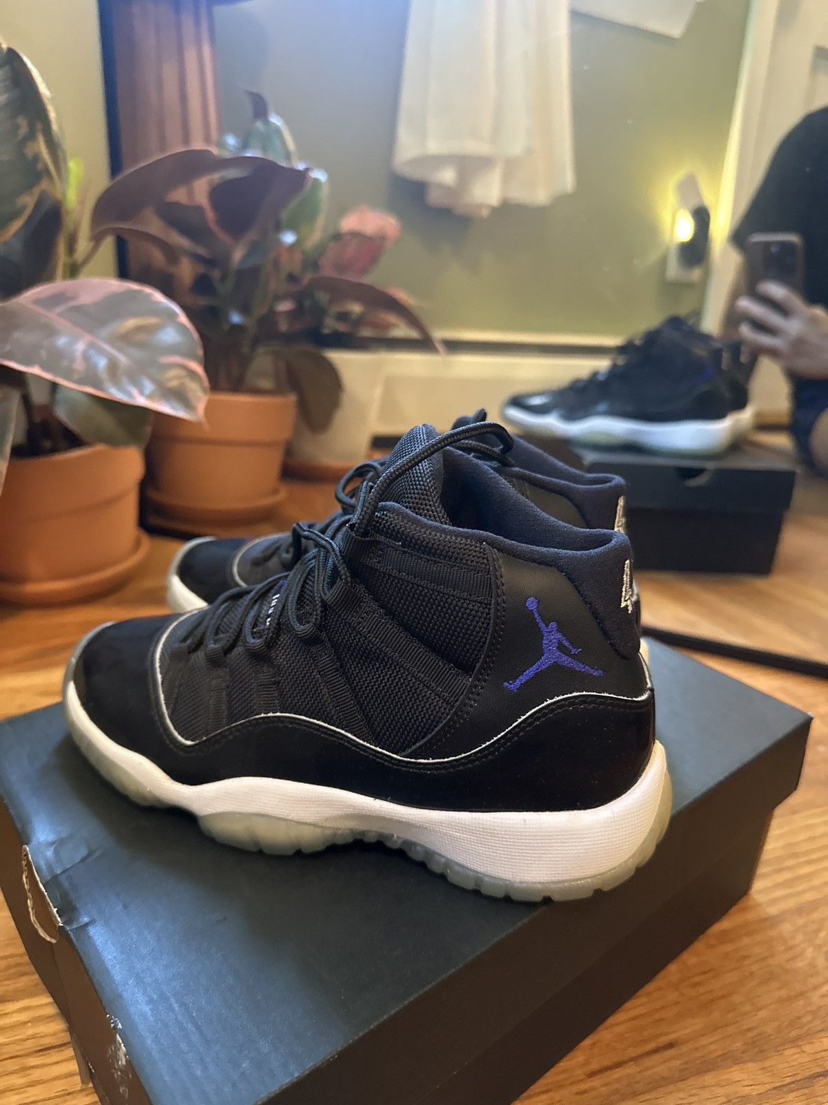 Jordan Brand Air Jordan 11 Retro BG Size US 4.5 / IT 34.5 - 2 Thumbnail