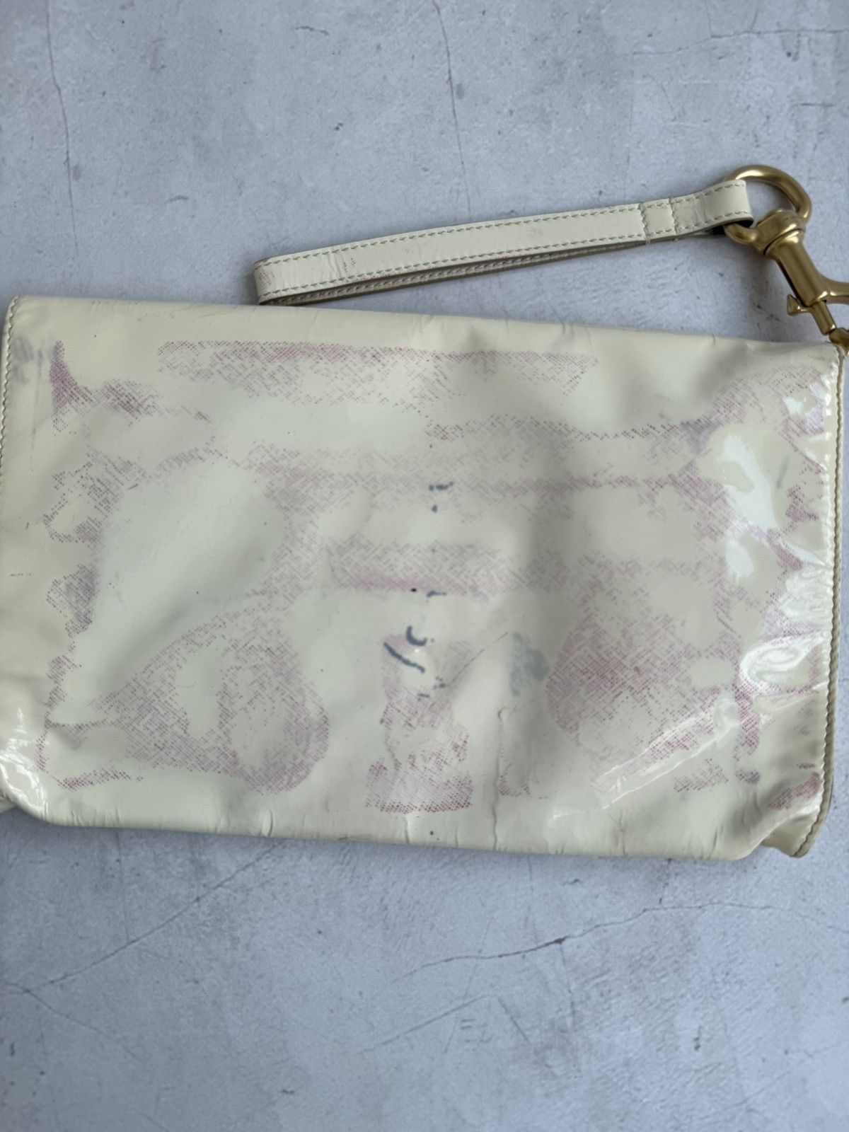 Givenchy Vintage Givenchy Clutch Bag Cream Patent Leather Logo Size ONE SIZE - 14 Thumbnail