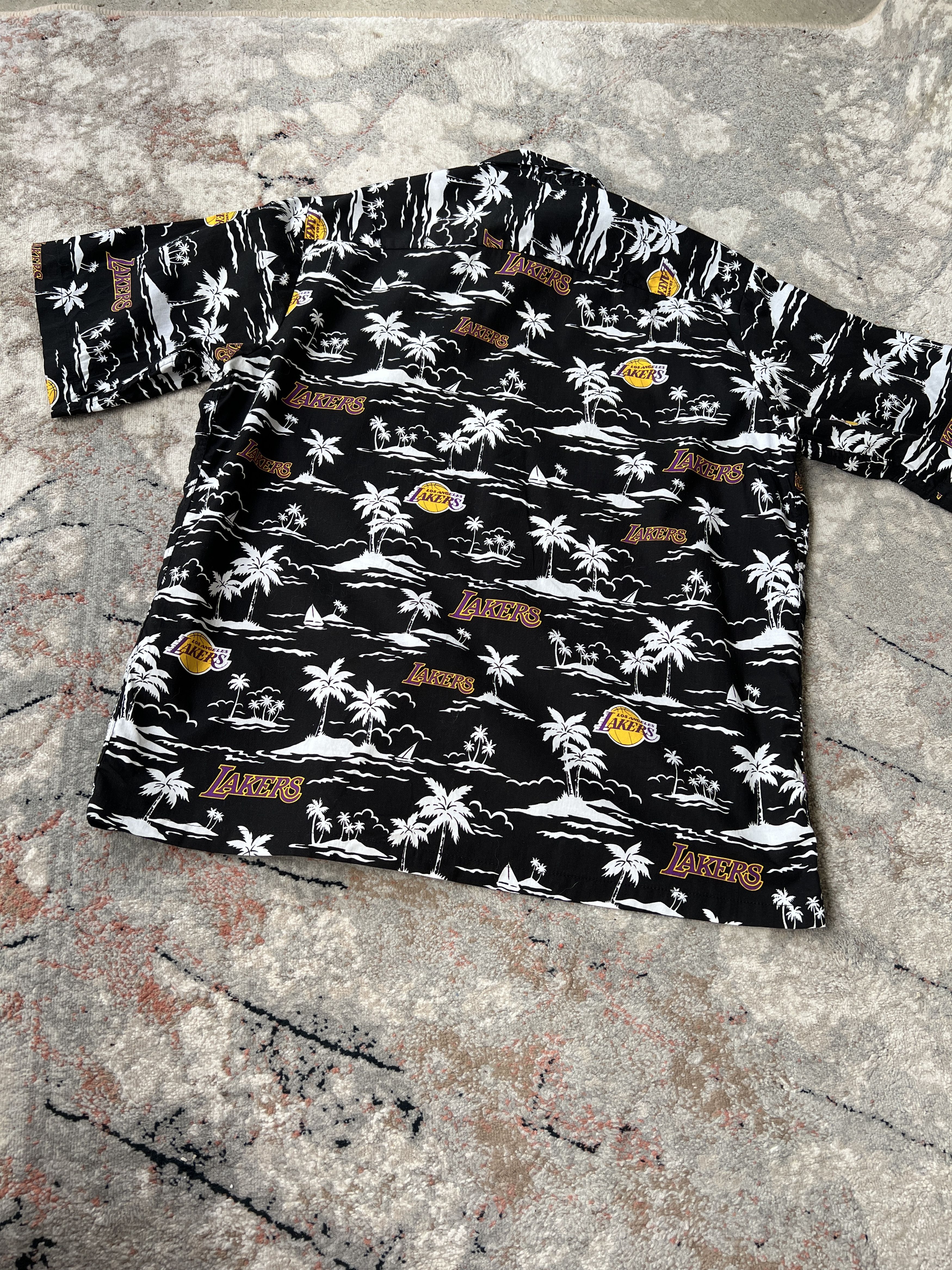 Reyn Spooner Reyn Spooner LA Lakers Shirt Size US S / EU 44-46 / 1 - 4 Thumbnail