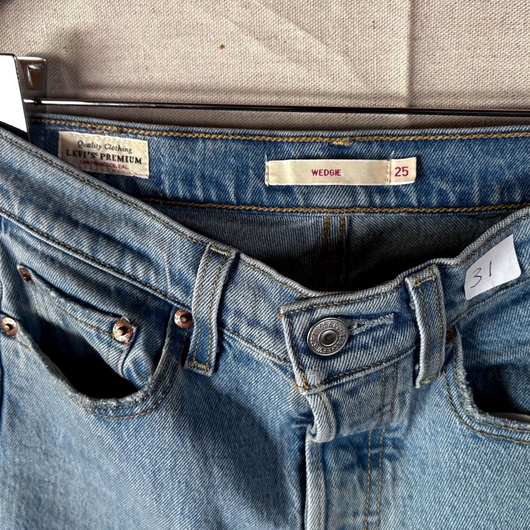 Vintage Levis Premium Wedgie Straight Jeans Womens 25 Medium Wash Blue 22861-0098 Size 42" / US 20 - 2 Thumbnail