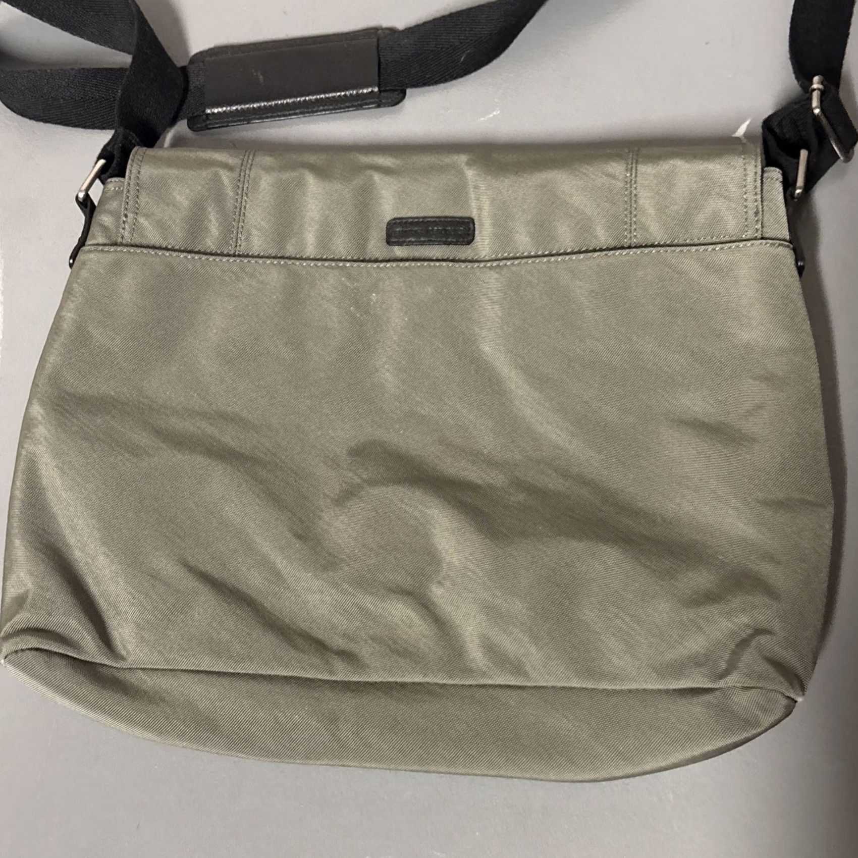 Banana Republic Banana Republic Messenger Bag Gray 2012 Men Medium Nylon Canvas Laptop Adjustable Pockets Shoulder Size ONE SIZE - 6 Thumbnail