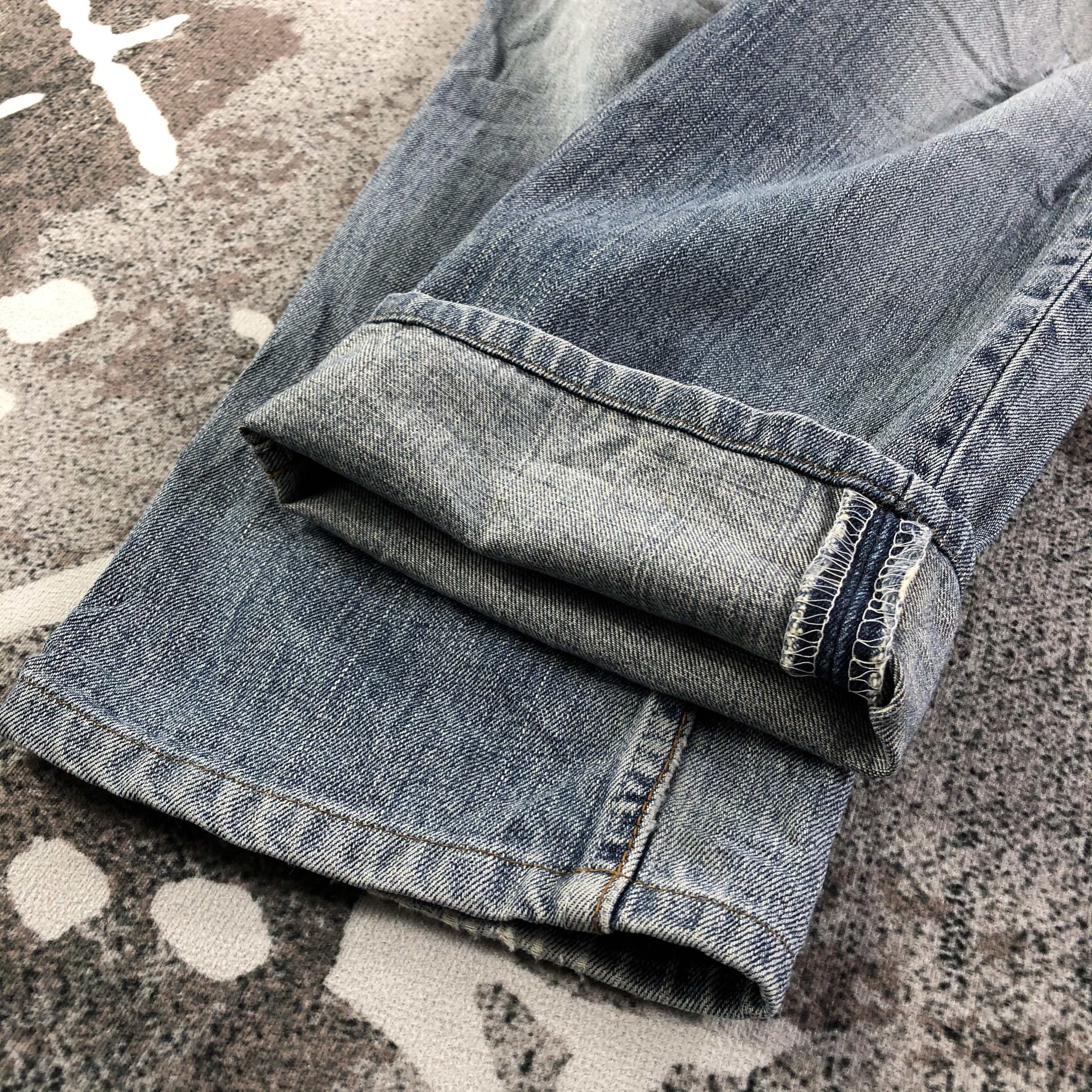Levi's Vintage Levis 502 Jeans Medium Wash Denim KJ1836 Size US 28 / EU 44 - 7 Thumbnail
