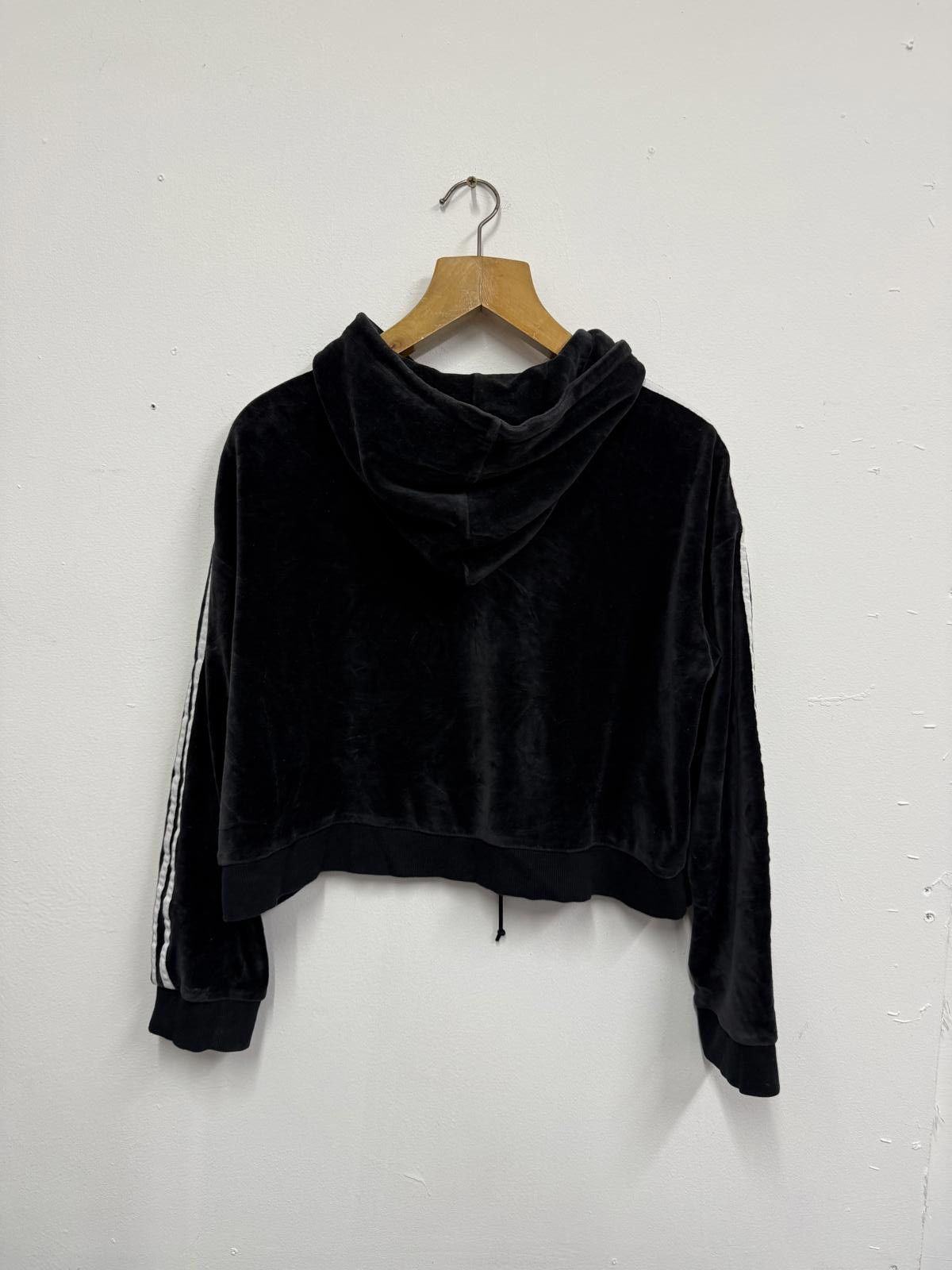 Adidas Adidas Black Velvet Cropped Hoodie with White Stripes Size L / US 10 / IT 46 - 2 Thumbnail