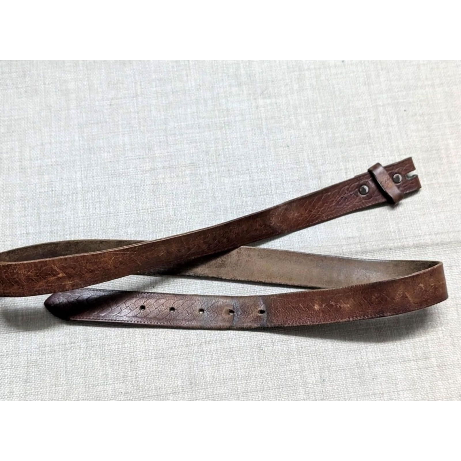 Vintage VINTAGE handcrafted western belt Tooled belt buckle 40 brown cowhide leather patina Men Belt XS? Size 40 - 3 Thumbnail