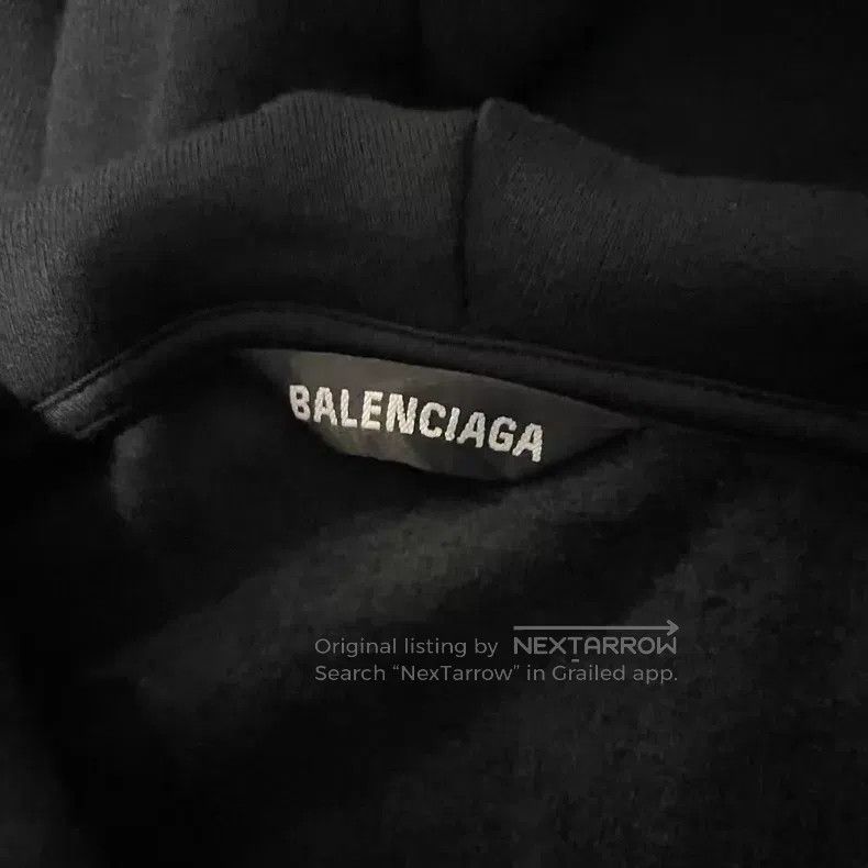 Balenciaga Balenciaga Multinational Text Seven Languages Colorful Let Size US L / EU 52-54 / 3 - 3 Thumbnail