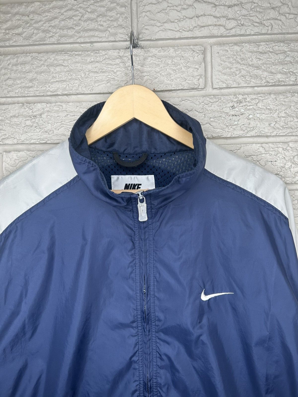 Nike Vintage 90s Nike Swoosh Zip Up Windbreaker Jacket Size US XL / EU 56 / 4 - 3 Thumbnail