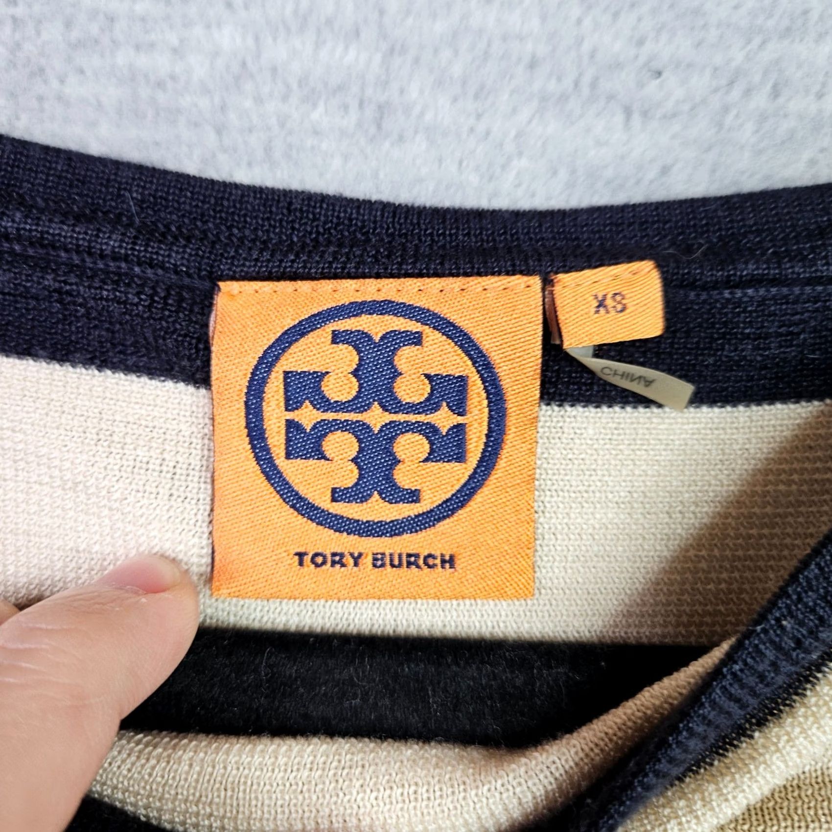 Tory Burch Tory Burch Women's XS Pullover Silk Knit Striped Knit Silk Alpaca 3/4 Sleeve Sweater Multicolor Modern Logo Knitted Pullover Sweater Womens XS Size XS / US 0-2 / IT 36-38 - 3 Thumbnail