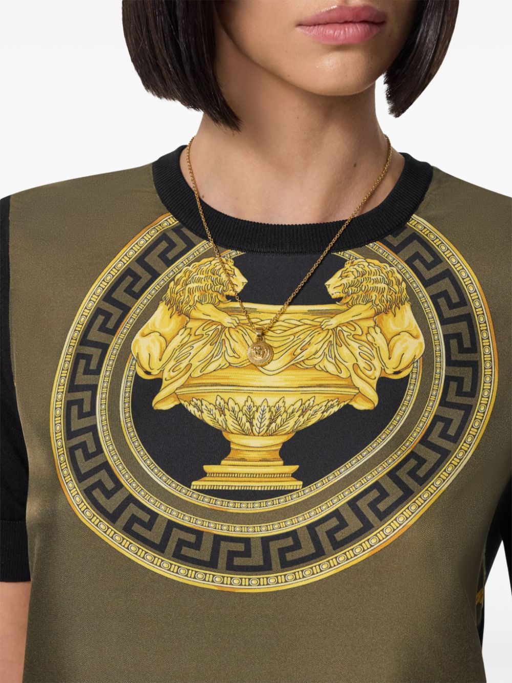Versace o1s22i1n1024 The Cup Of Knitted T-Shirt in Black Size M / US 6-8 / IT 42-44 - 4 Thumbnail