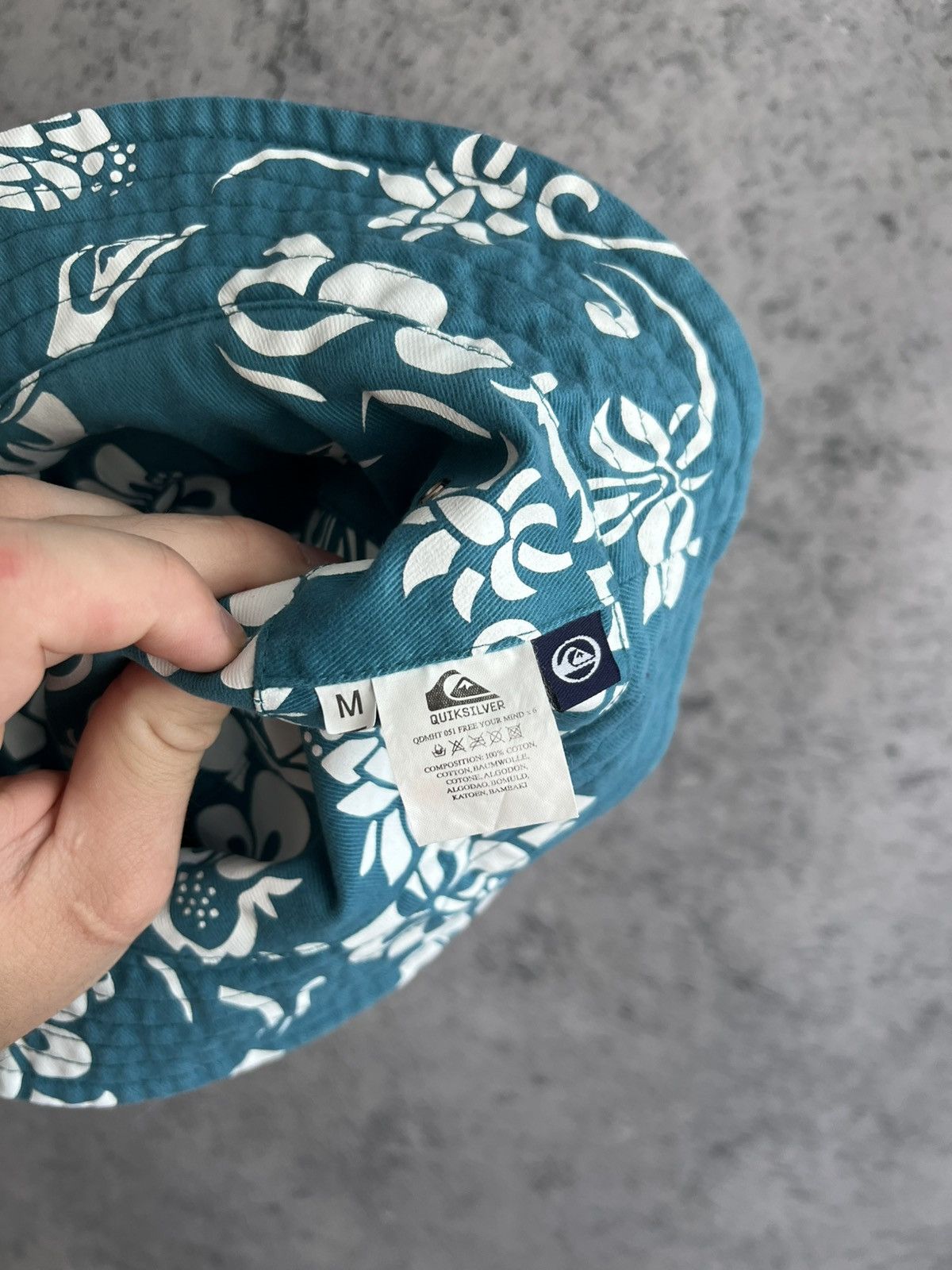 Quiksilver Vintage Quiksilver Bucket Hat Double Sided Y2K size Medium Size 38 - 14 Thumbnail