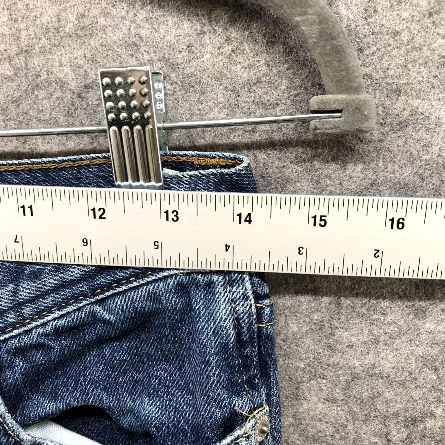 American Eagle Outfitters VINTAGE American Eagle Favorite Flare Jeans Womens Size 2 Blue Mid Rise Distressed Jeans Women 2 Flared Vintage AE Outfitters Size 26" / US 2 / IT 38 - 7 Thumbnail