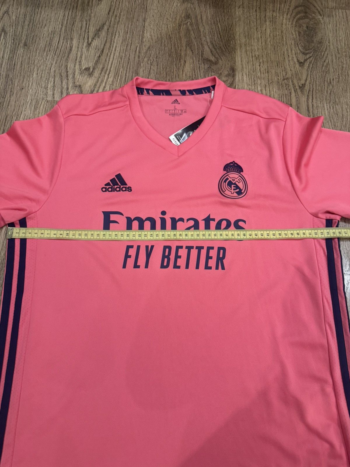 Adidas REAL MADRID 2020 2021 AWAY FOOTBALL JERSEY GI6463 SIZE L Size US L / EU 52-54 / 3 - 3 Thumbnail