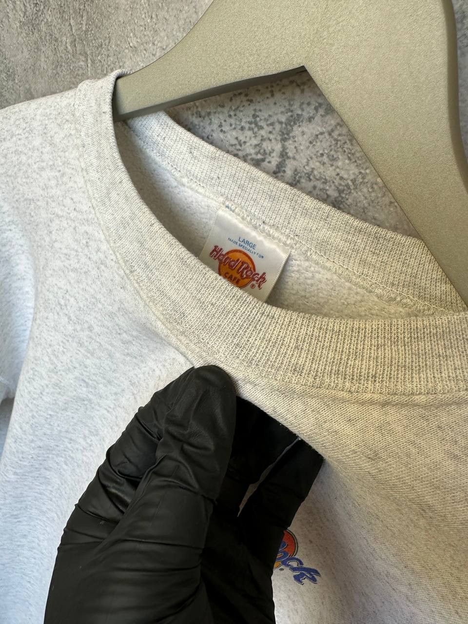Hard Rock Cafe Hard Rock Cafe Orlando Made Usa "All Is One" Sweatshirt y2k Size US L / EU 52-54 / 3 - 16 Thumbnail