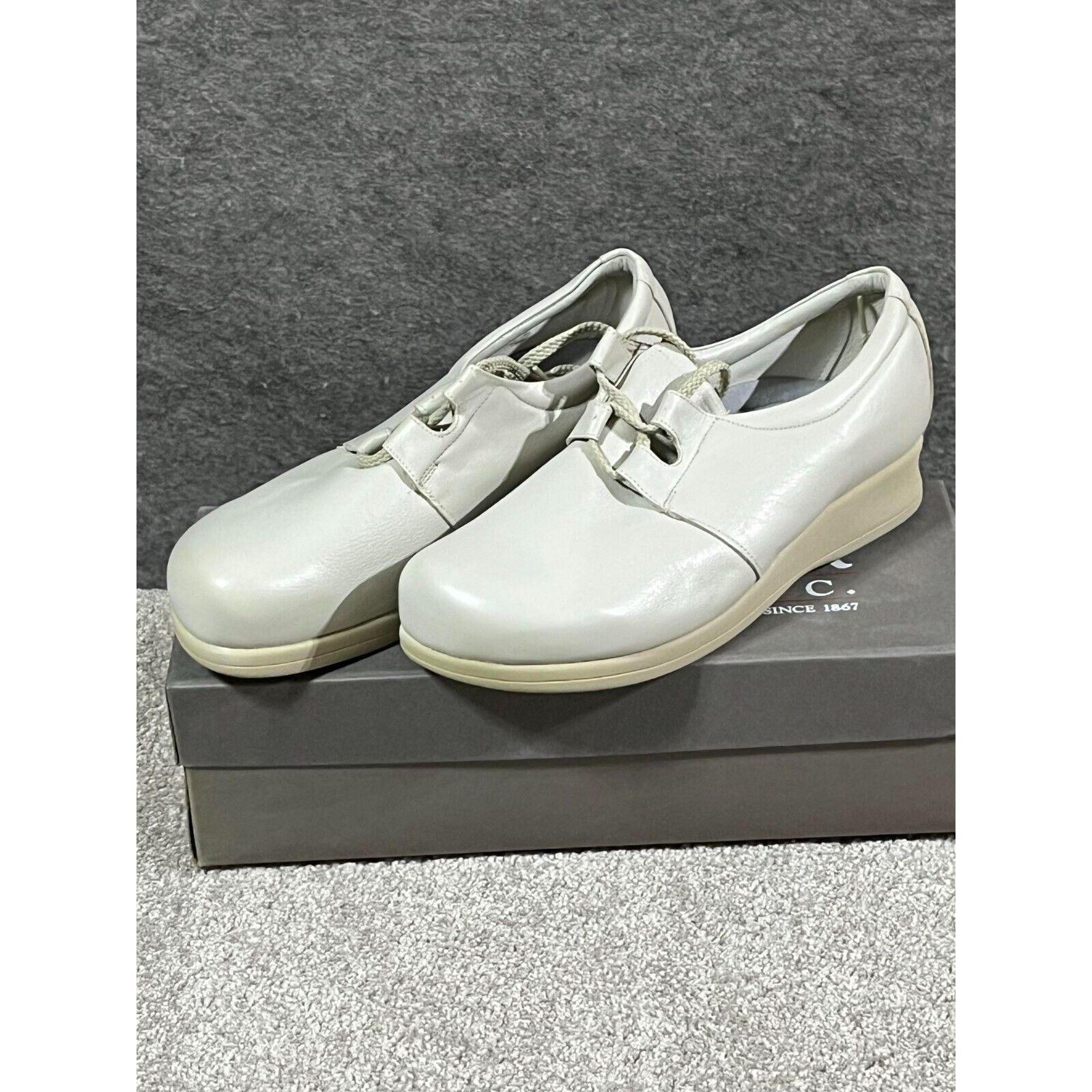 Other Vintage PW Minor & Son Womens 8 B Princess Shoes 71090 Clay Size US 8 / IT 38 - 5 Thumbnail