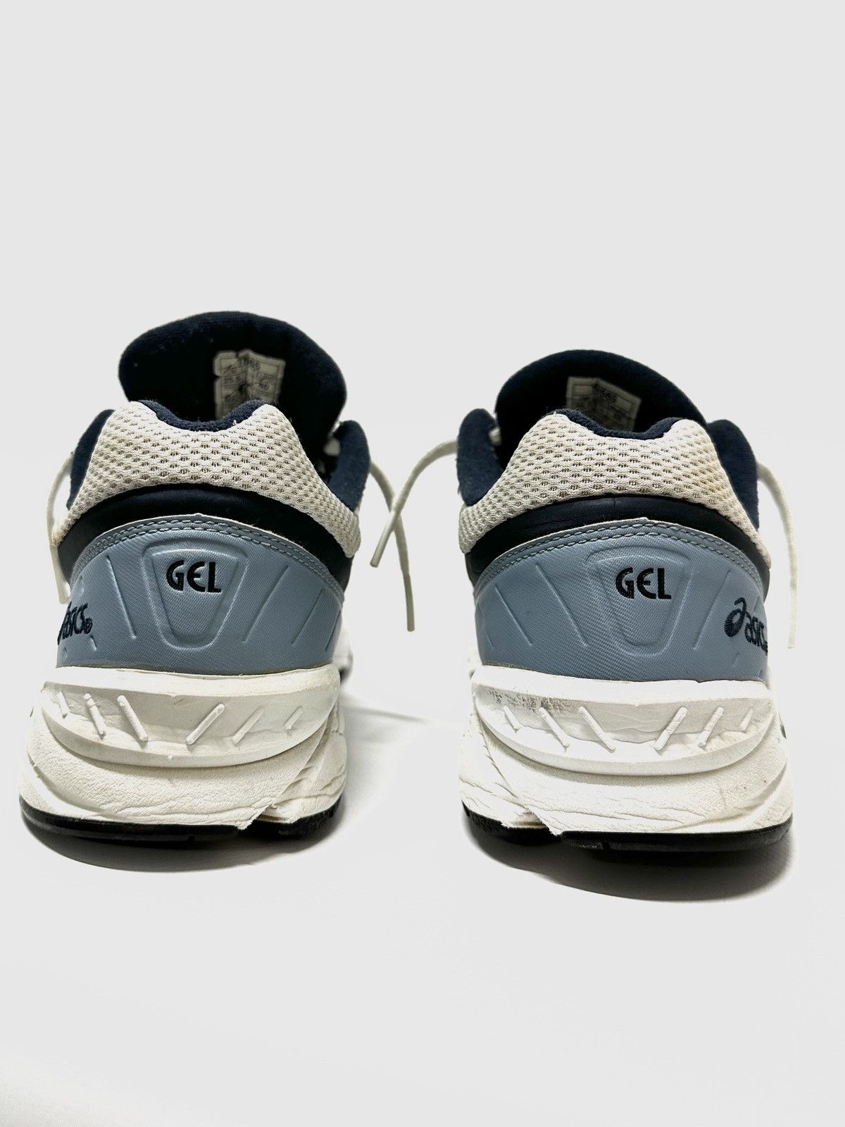 Asics ASICS Vintage Gel Retro 2000s Sneakers y2k Shoes Size US 7 / EU 40 - 4 Thumbnail